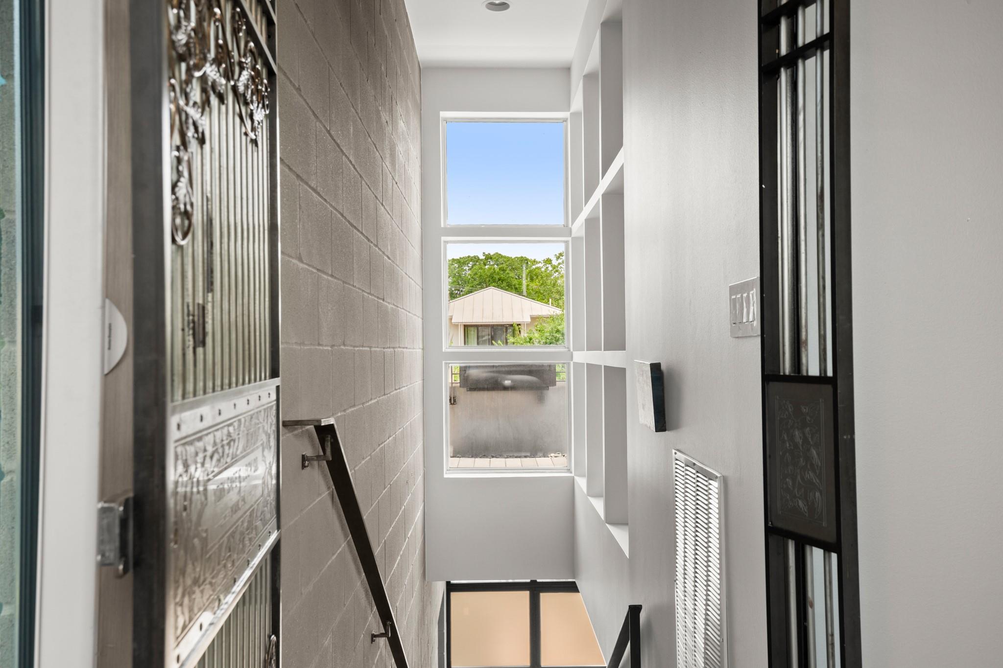 1003 E 8th St, Austin, TX 78702
