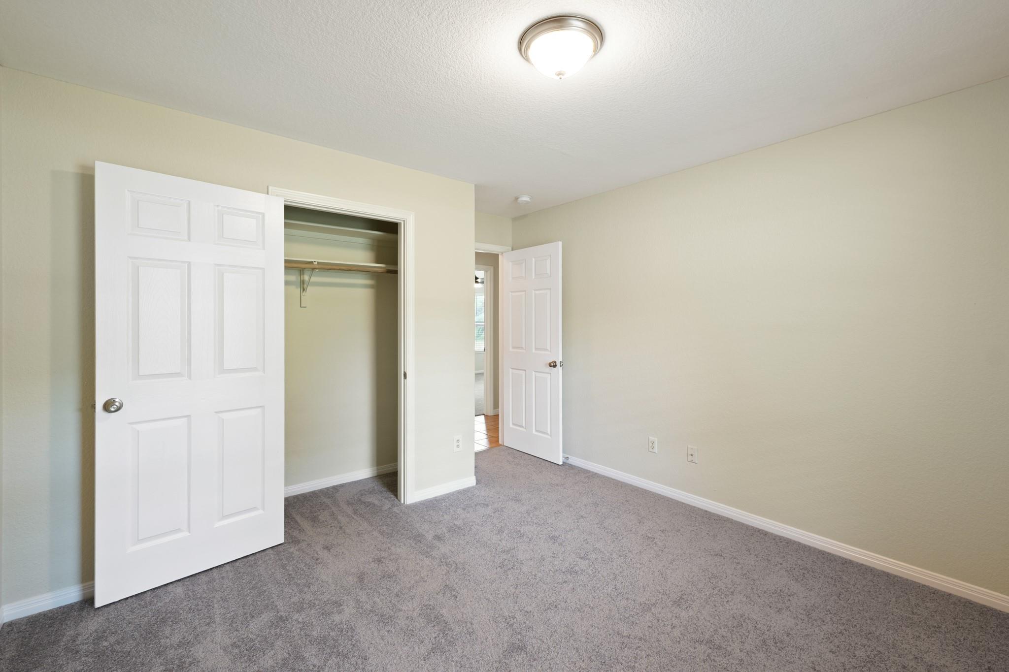 503 Pine St, Smithville, TX 78957