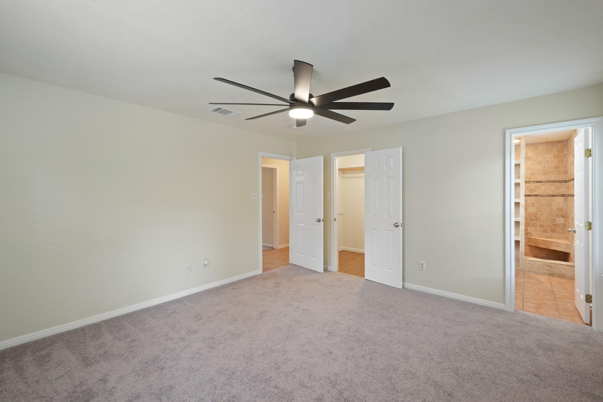 503 Pine St, Smithville, TX 78957