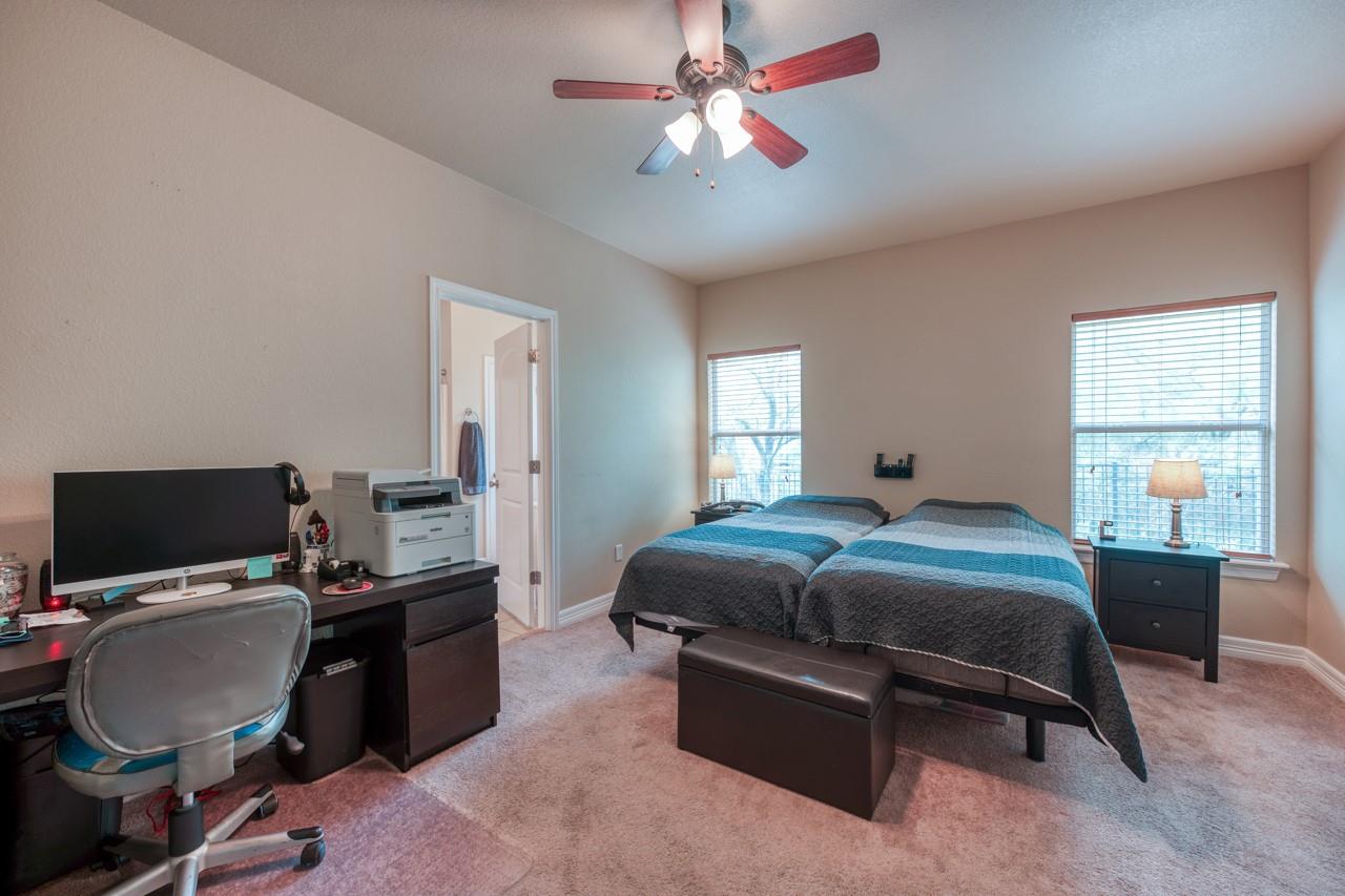 121 Cedar St, Granite Shoals, TX 78654