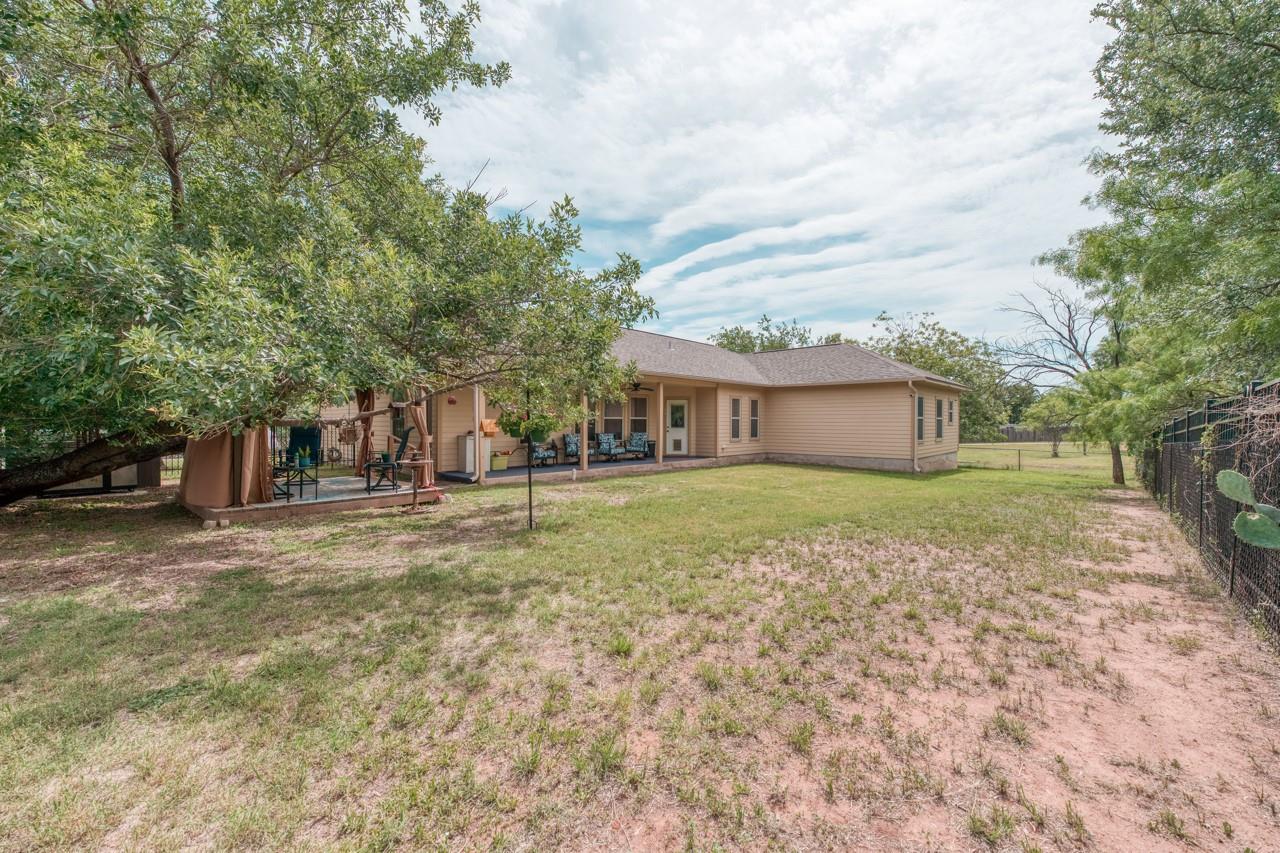 121 Cedar St, Granite Shoals, TX 78654