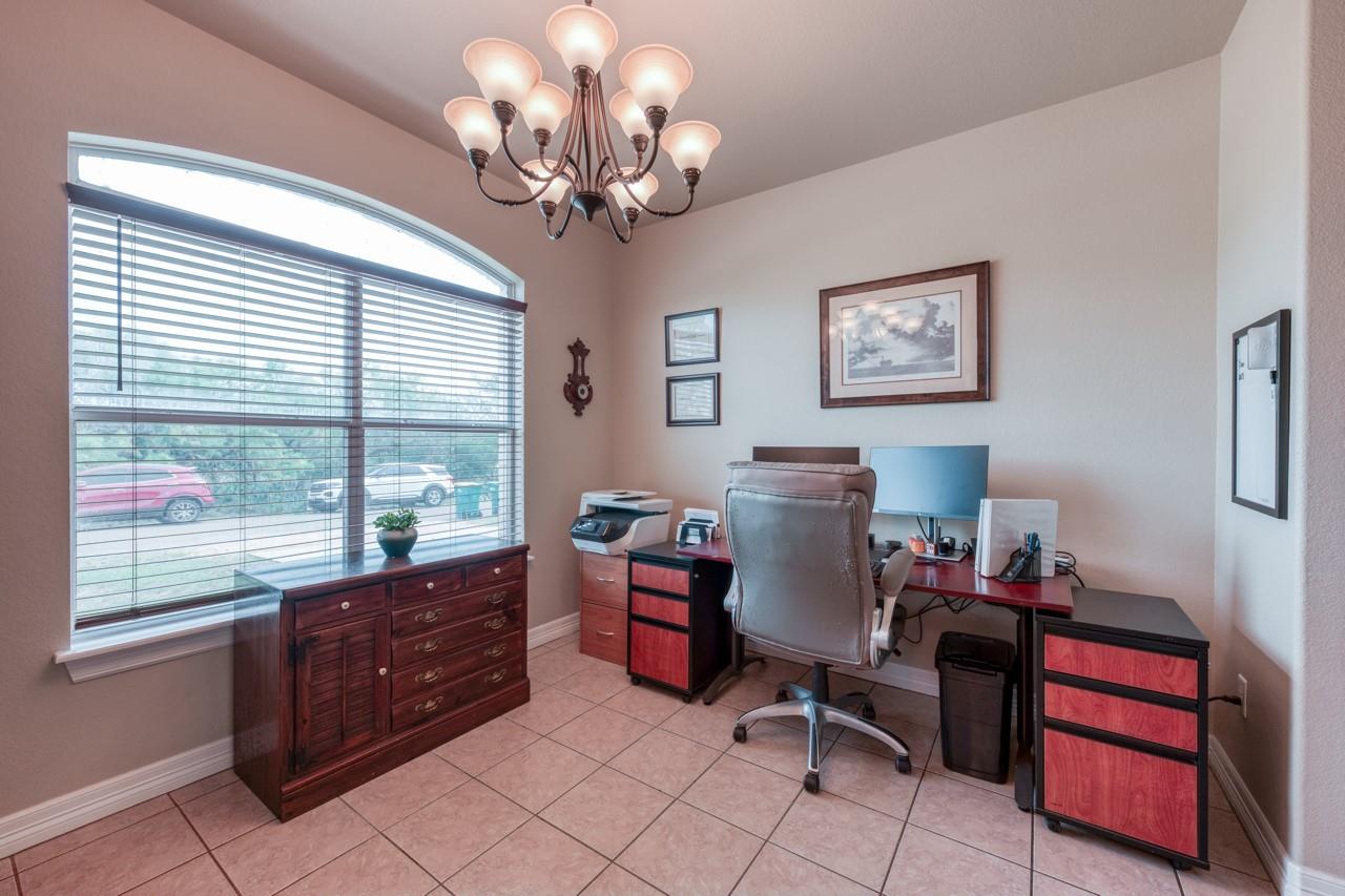 121 Cedar St, Granite Shoals, TX 78654