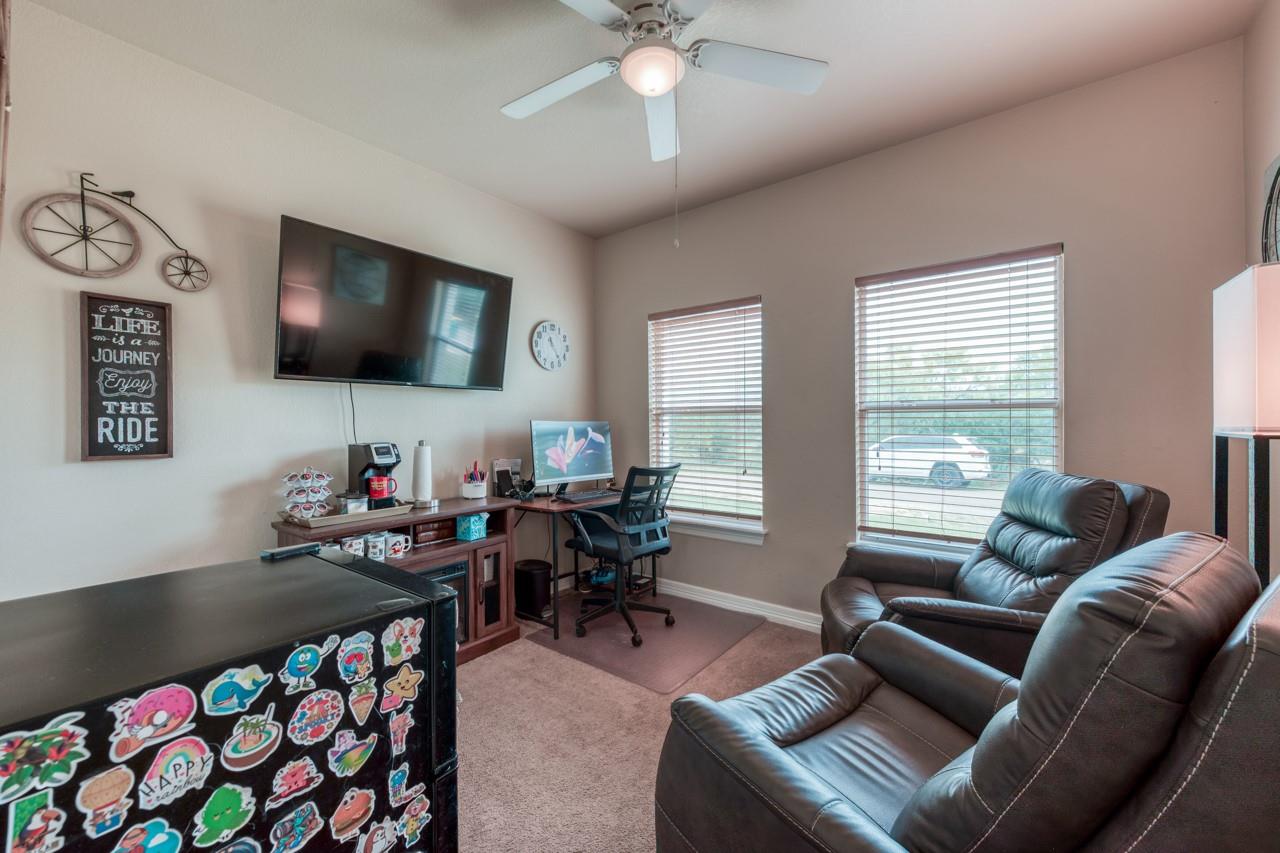 121 Cedar St, Granite Shoals, TX 78654