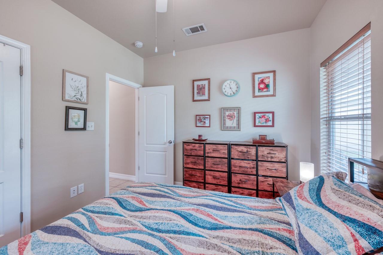 121 Cedar St, Granite Shoals, TX 78654