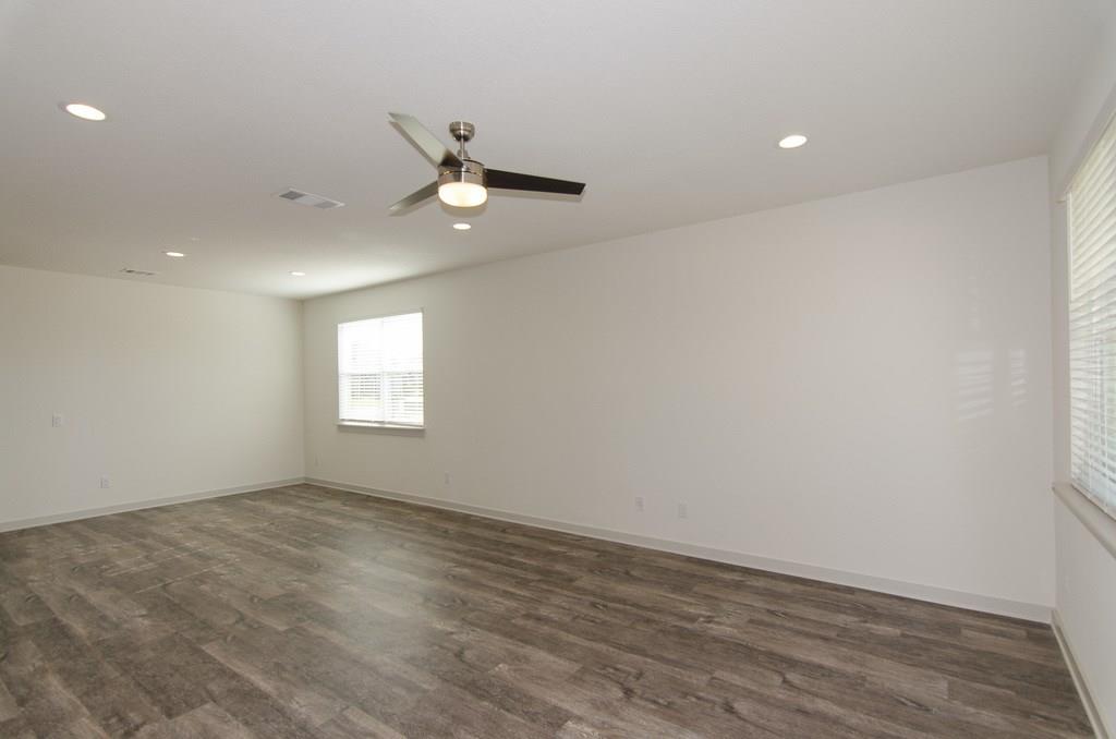 217 Deserti Rd, Leander, TX 78641