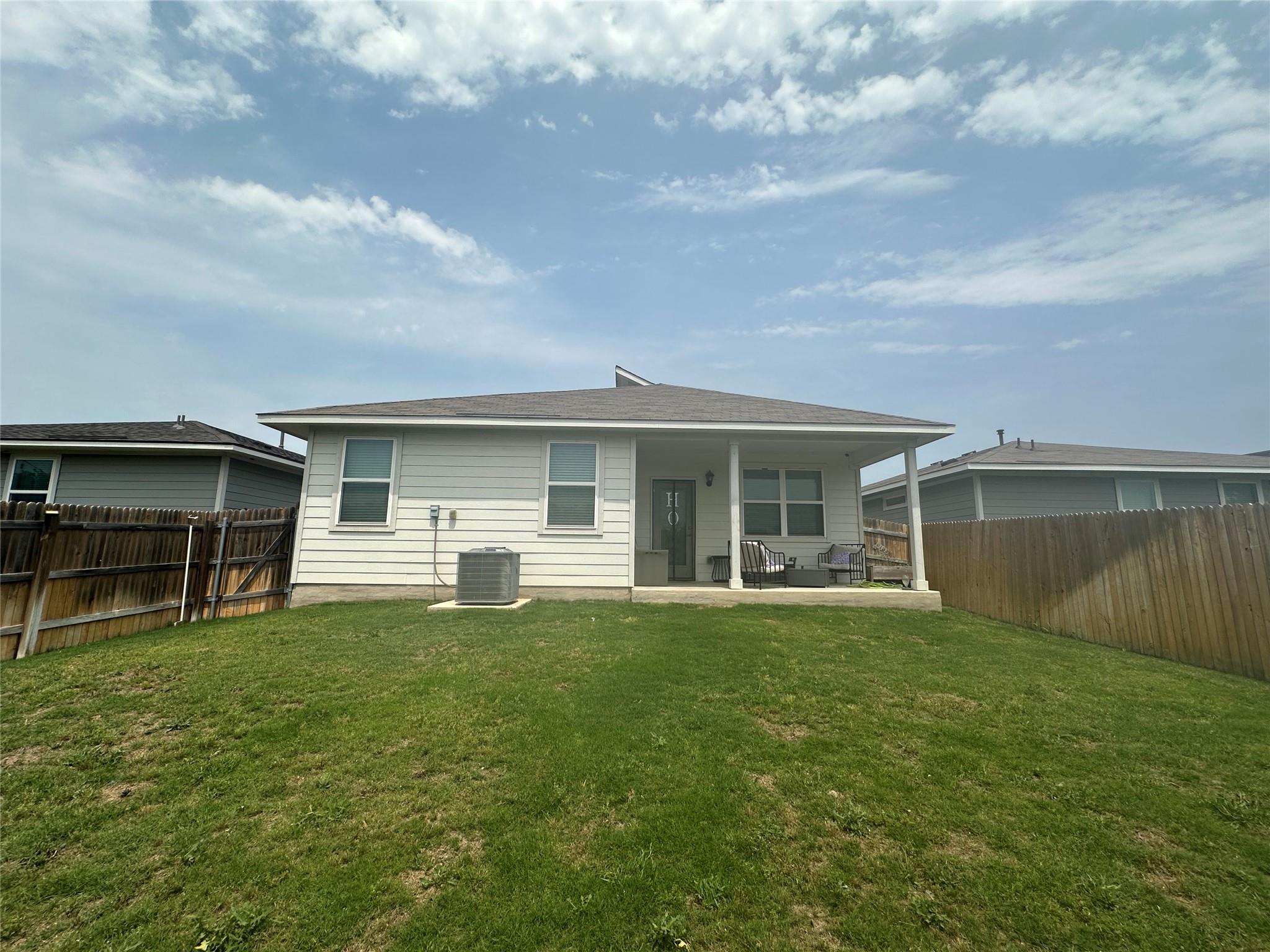 217 Deserti Rd, Leander, TX 78641