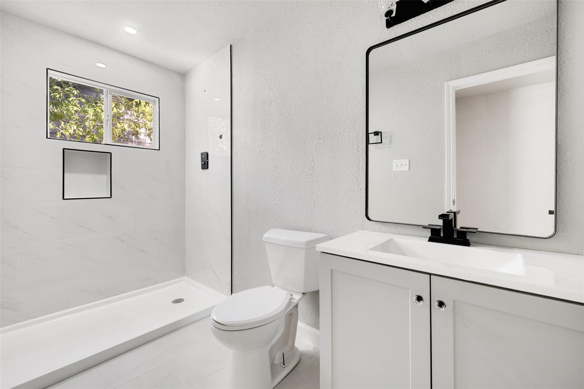 7000 Carwill Dr, Austin, TX 78724