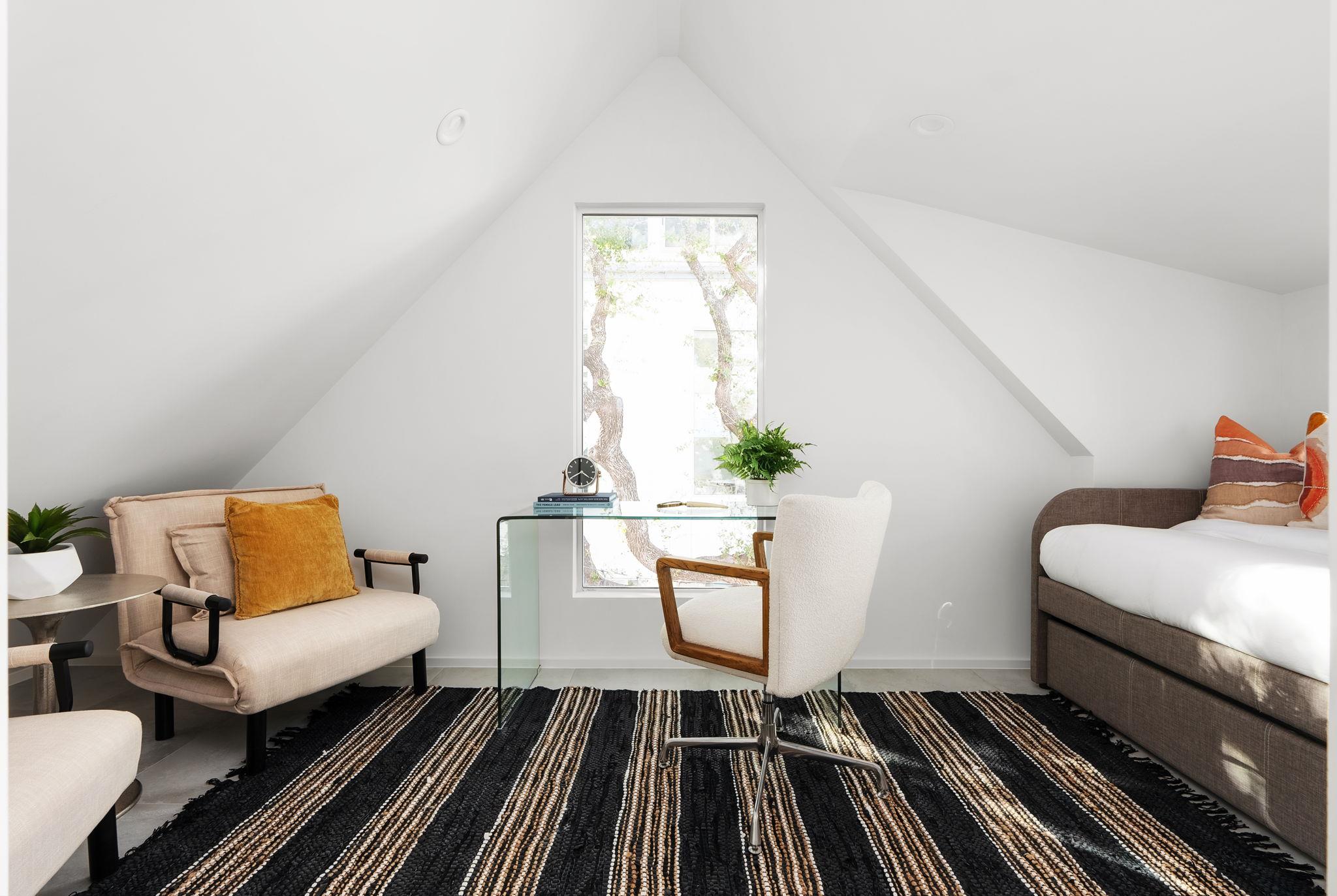 1304 Bouldin Ave, Austin, TX 78704