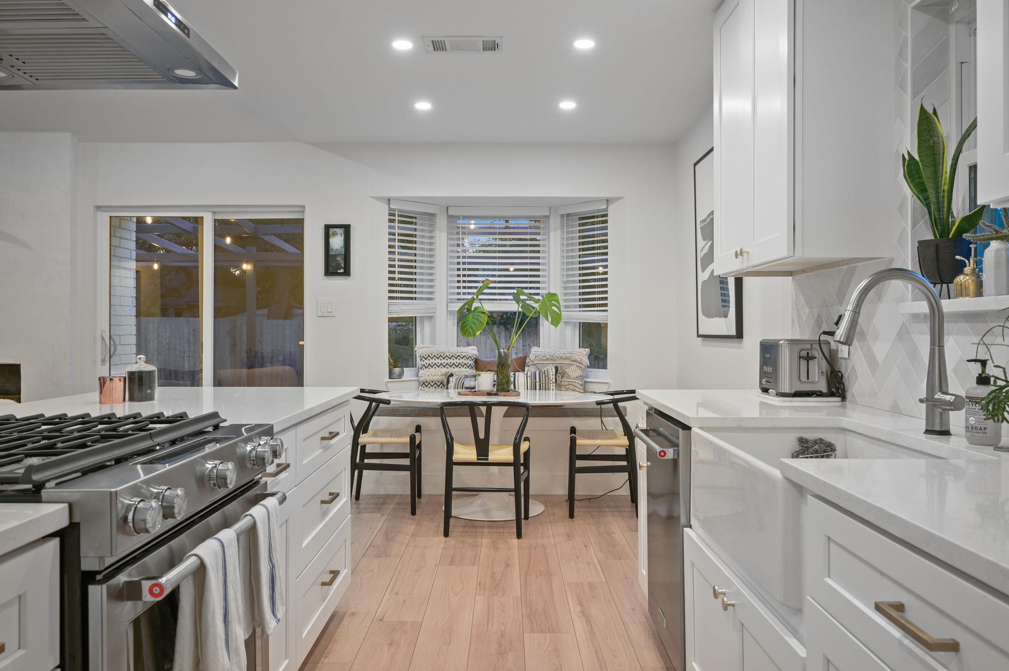 7206 Chuck Wagon Trl, Austin, TX 78749