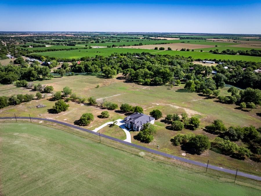 110 Rustic River Rd, Martindale, TX 78655