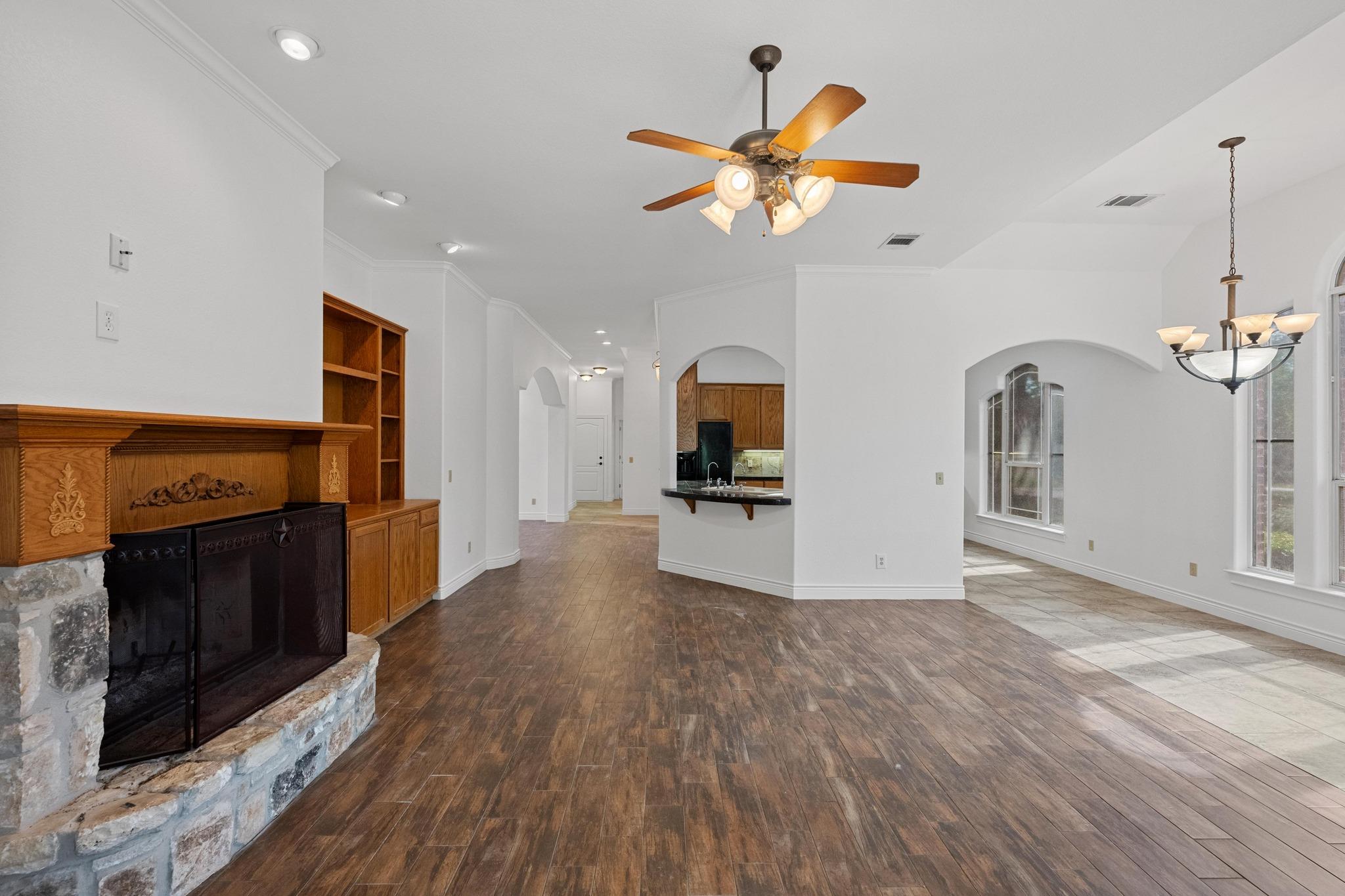 246 Whispering Valley Dr, Wimberley, TX 78676