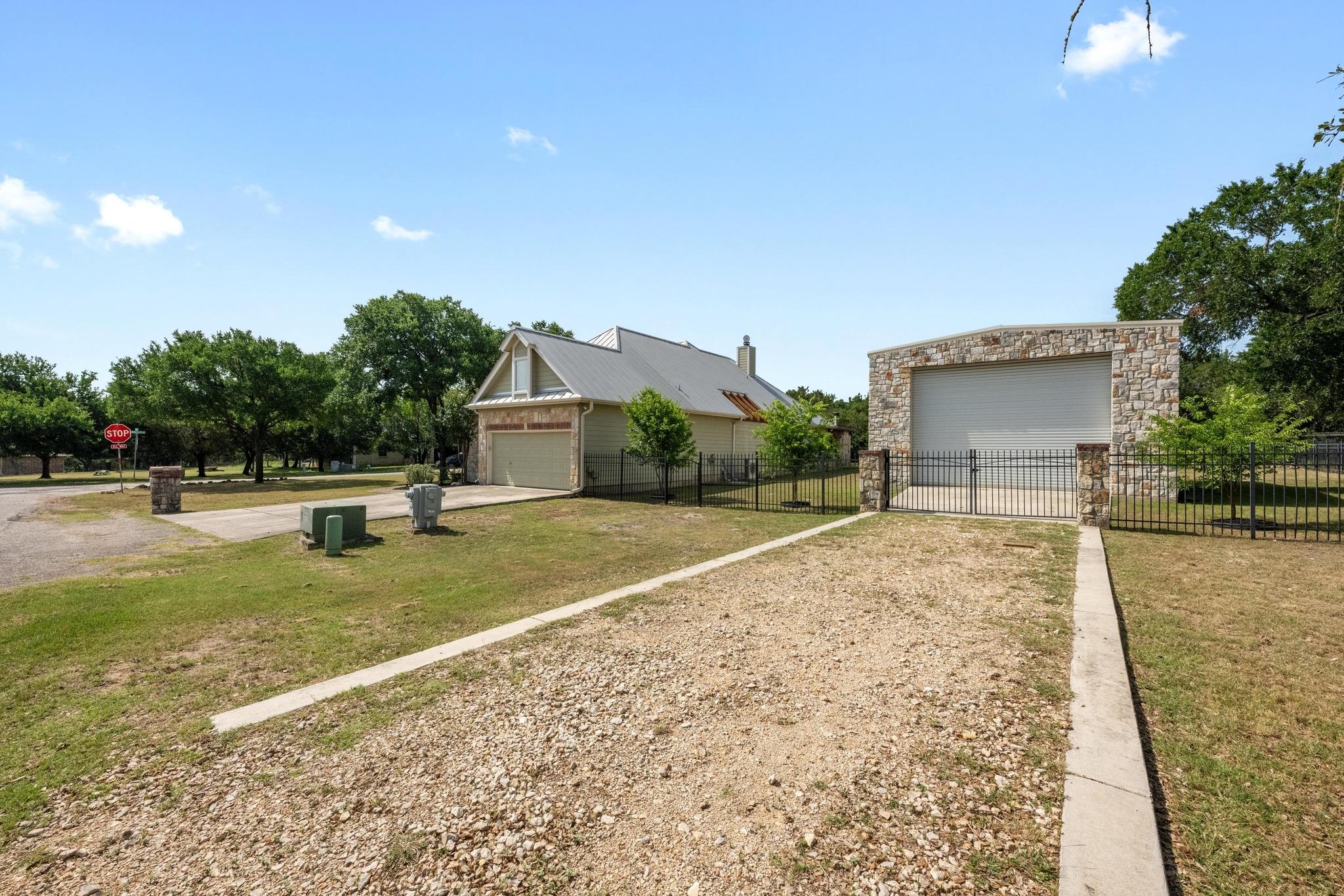 246 Whispering Valley Dr, Wimberley, TX 78676