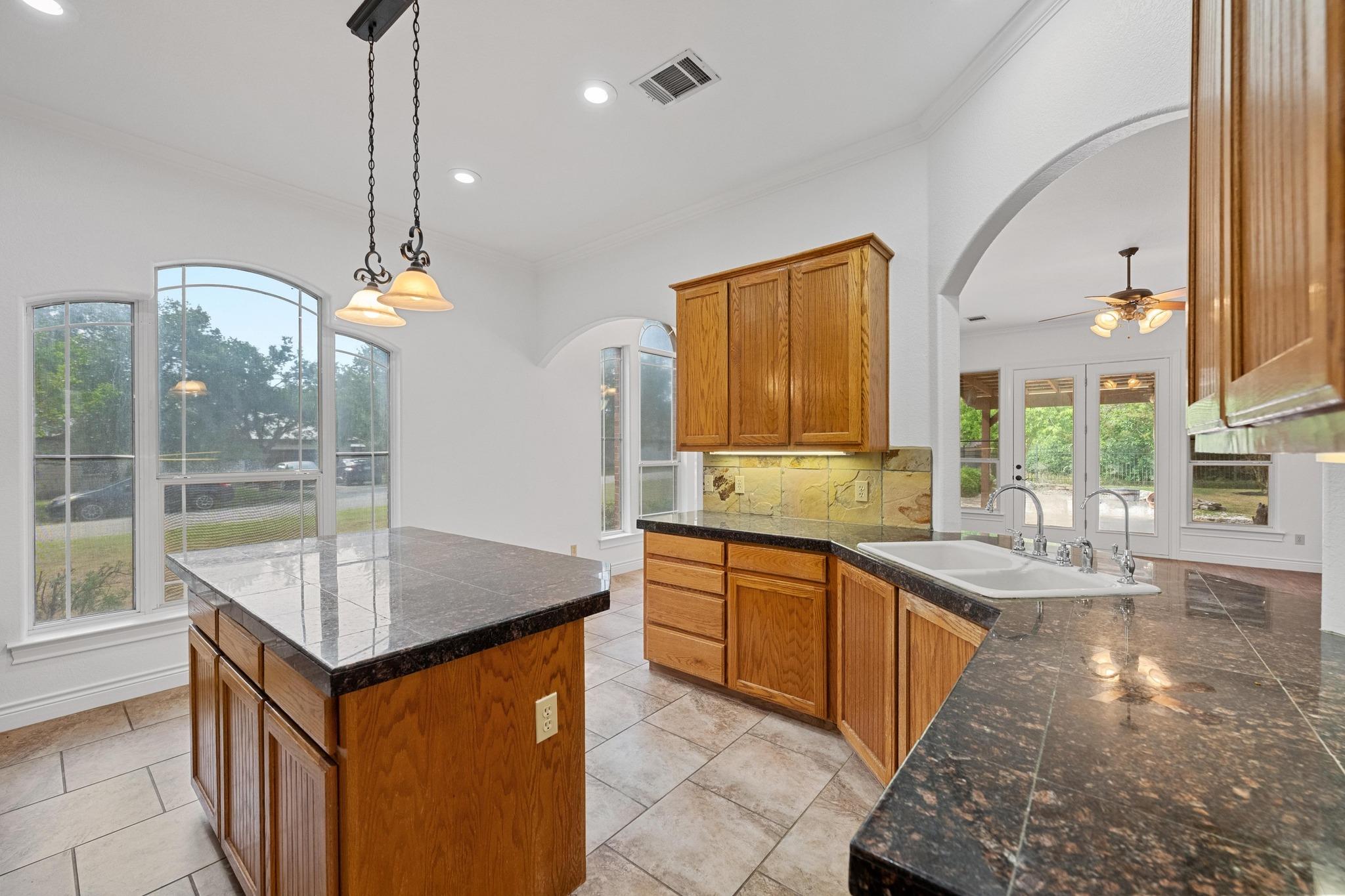 246 Whispering Valley Dr, Wimberley, TX 78676
