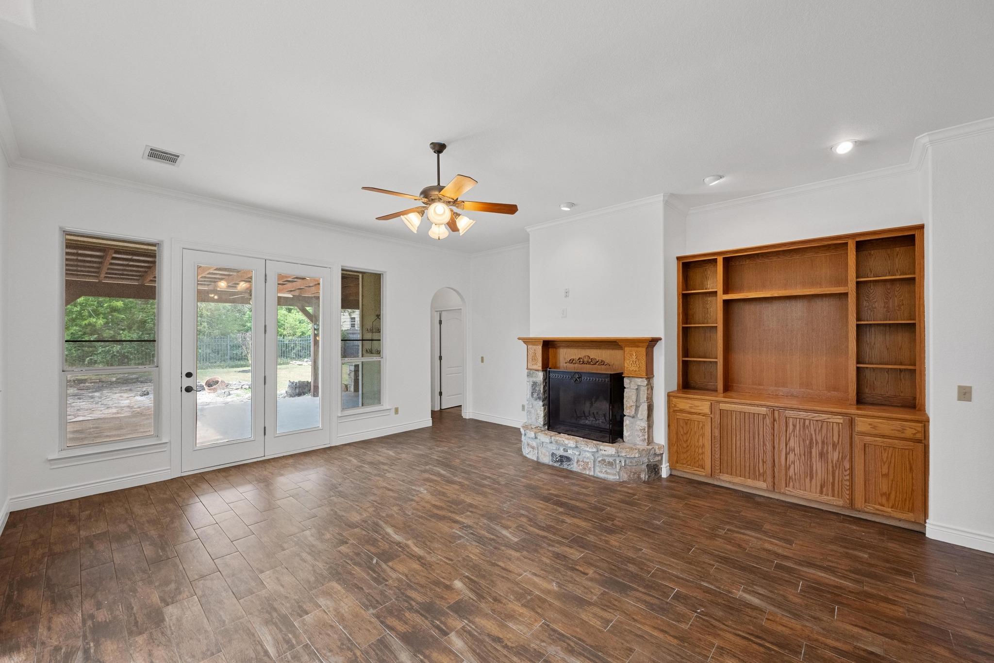 246 Whispering Valley Dr, Wimberley, TX 78676