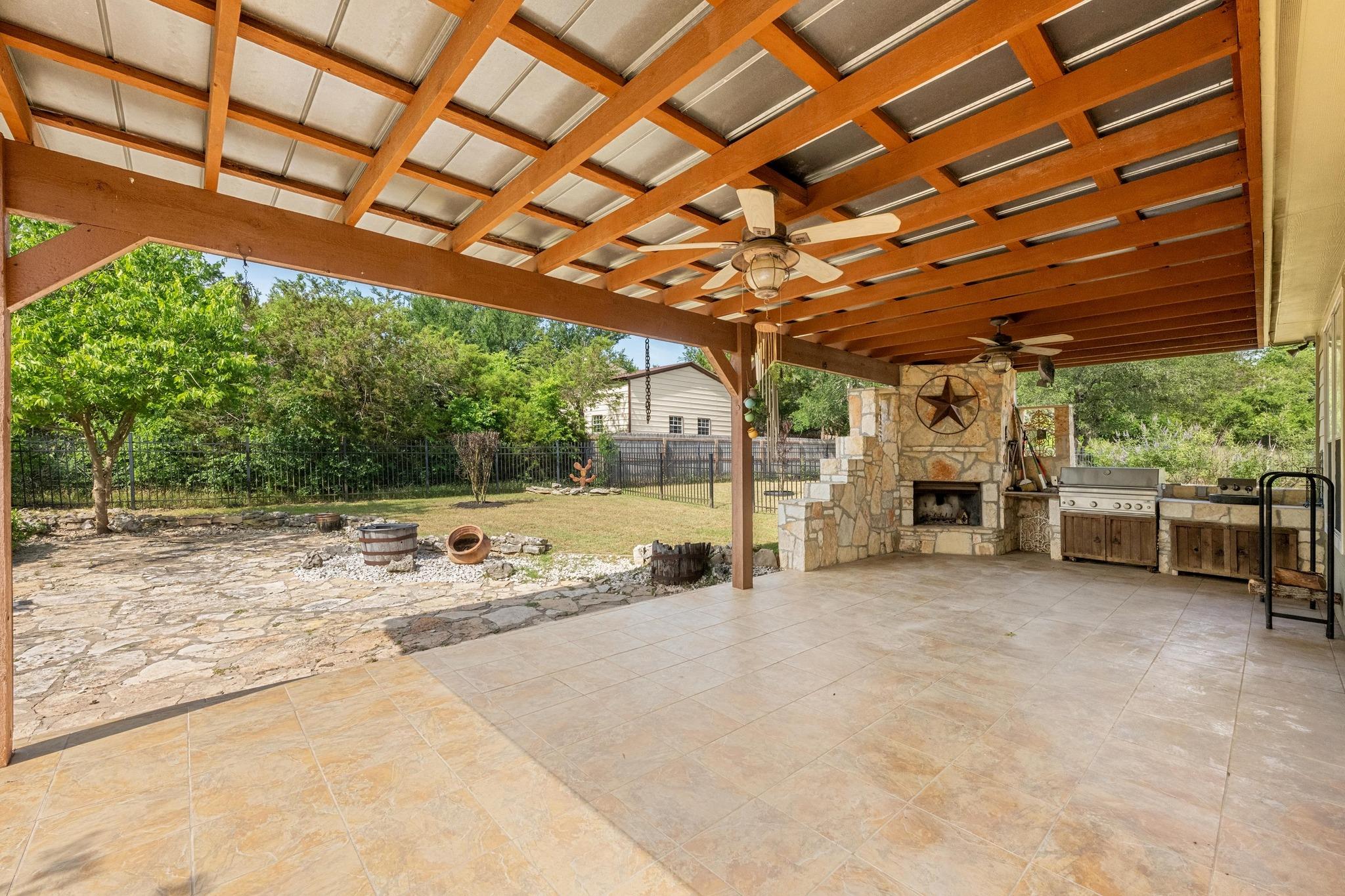246 Whispering Valley Dr, Wimberley, TX 78676