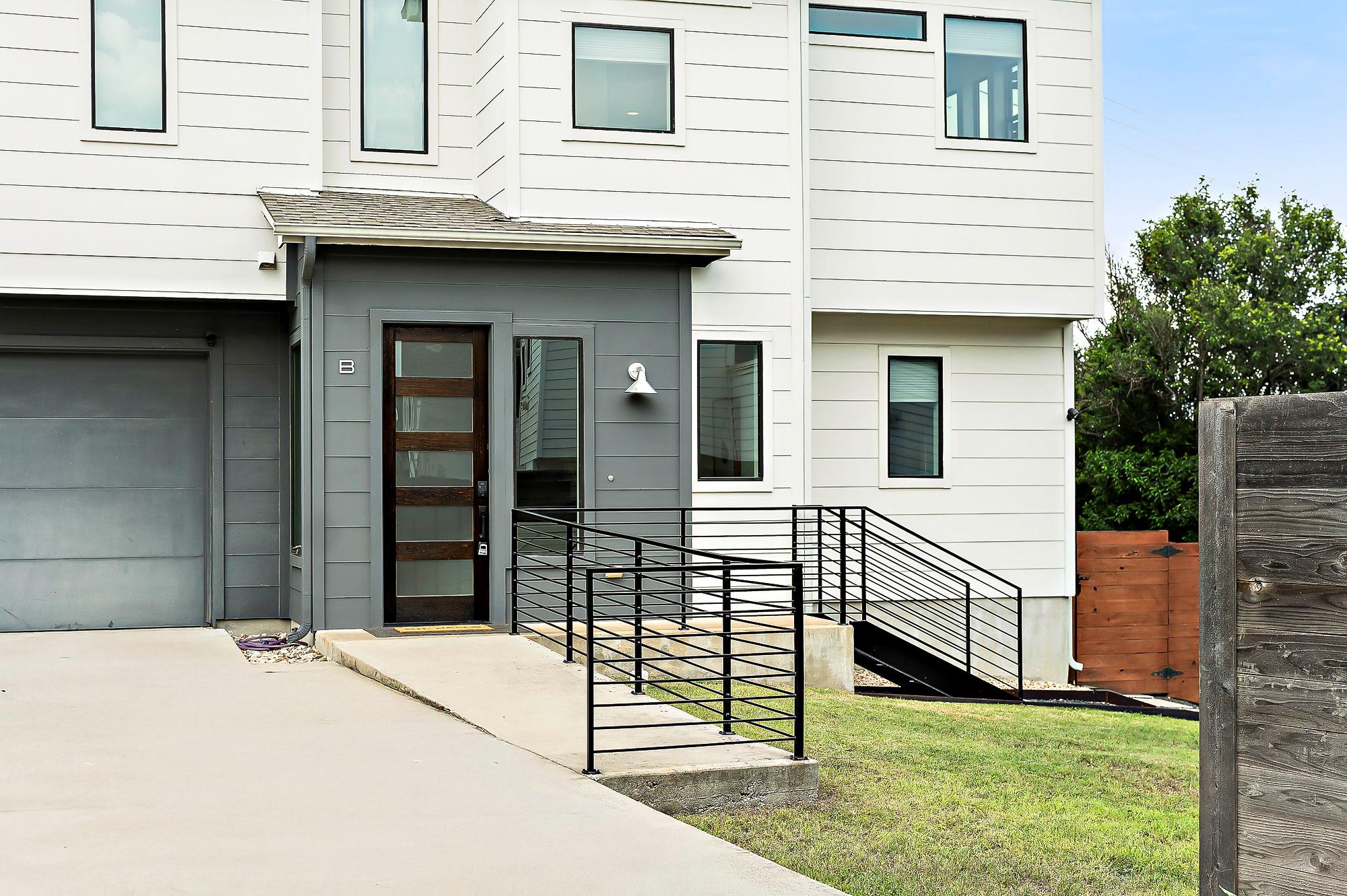 1104 Marcy St # B, Austin, TX 78745