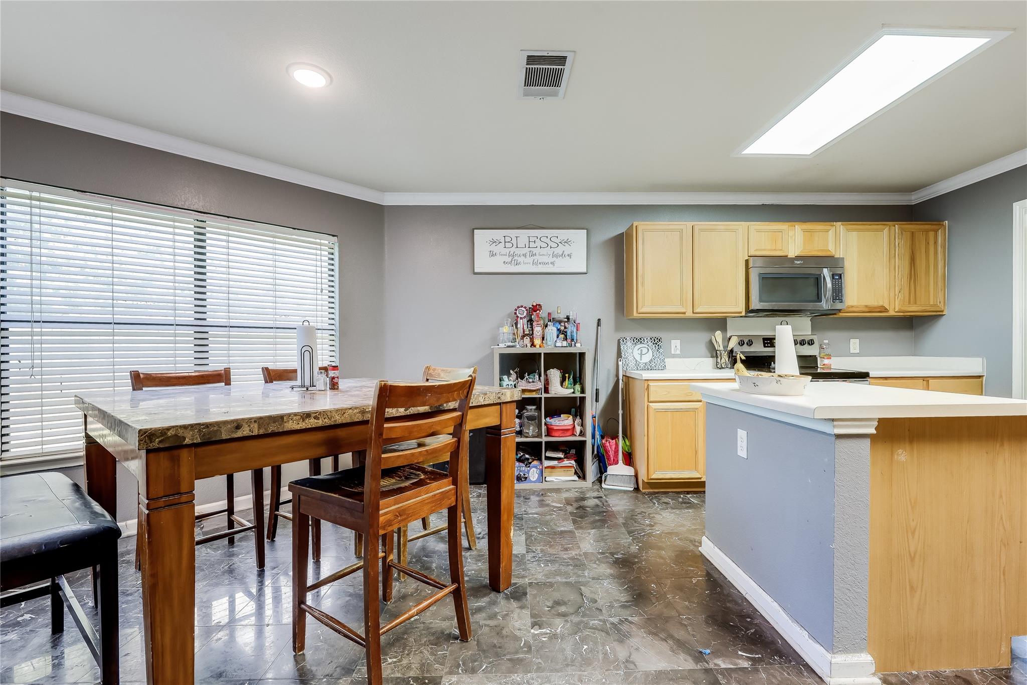 2718 Georgian Dr, Georgetown, TX 78626