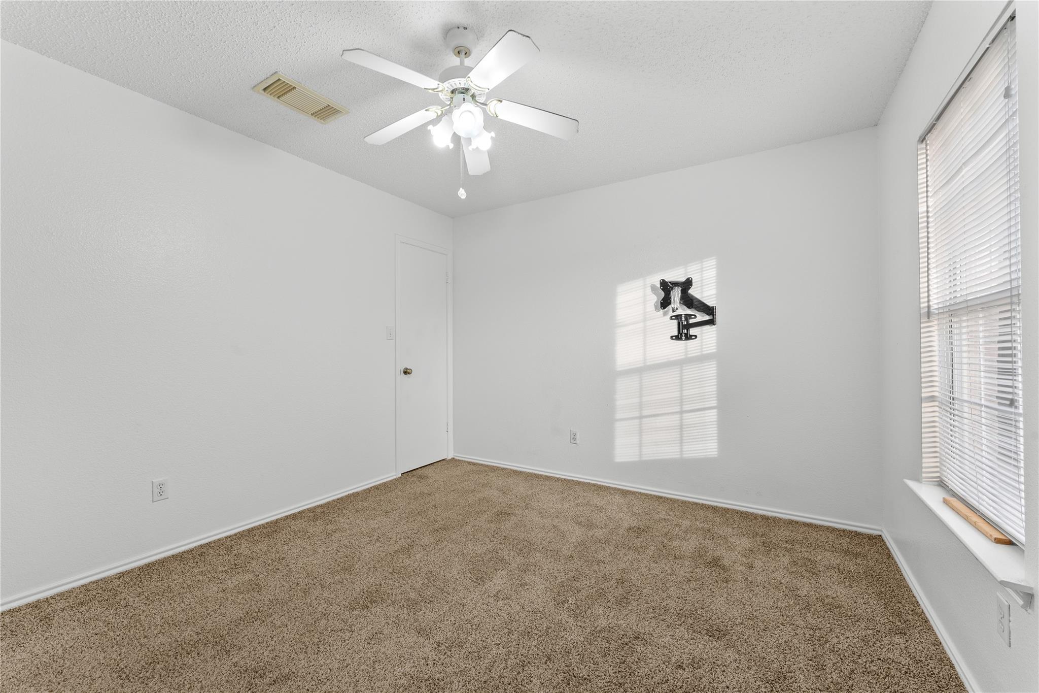 491 Emerald Fields Ln, Kyle, TX 78640