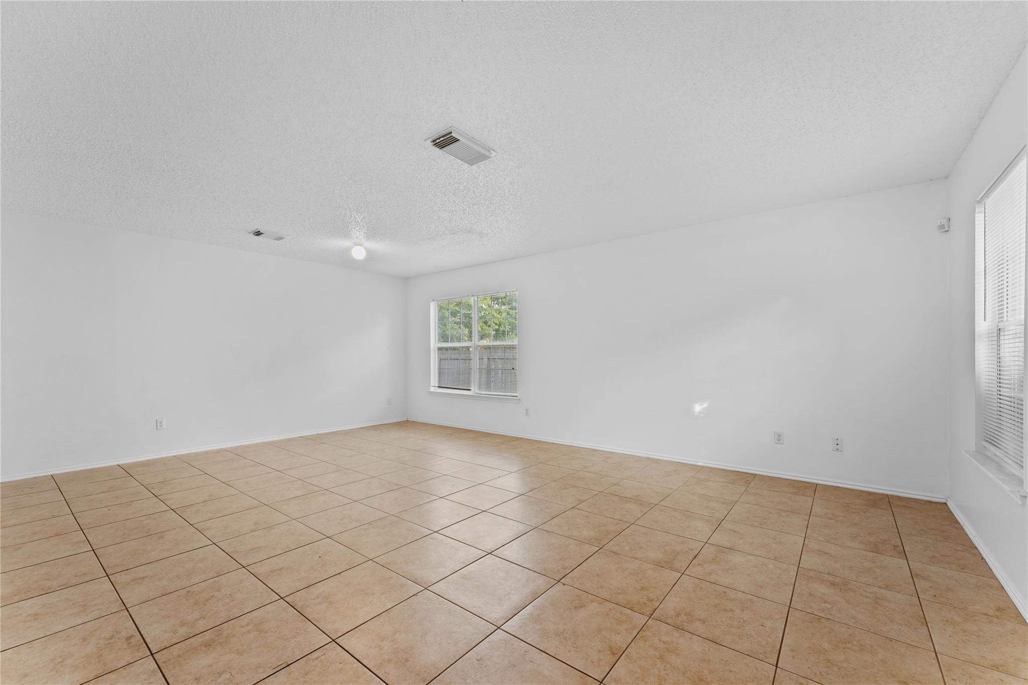 491 Emerald Fields Ln, Kyle, TX 78640