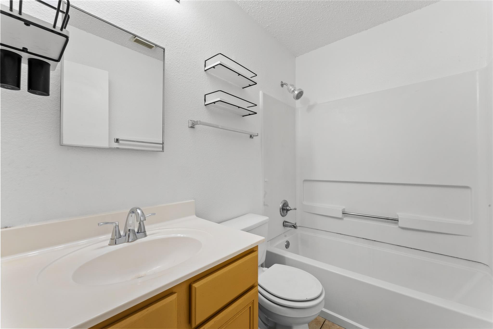 491 Emerald Fields Ln, Kyle, TX 78640