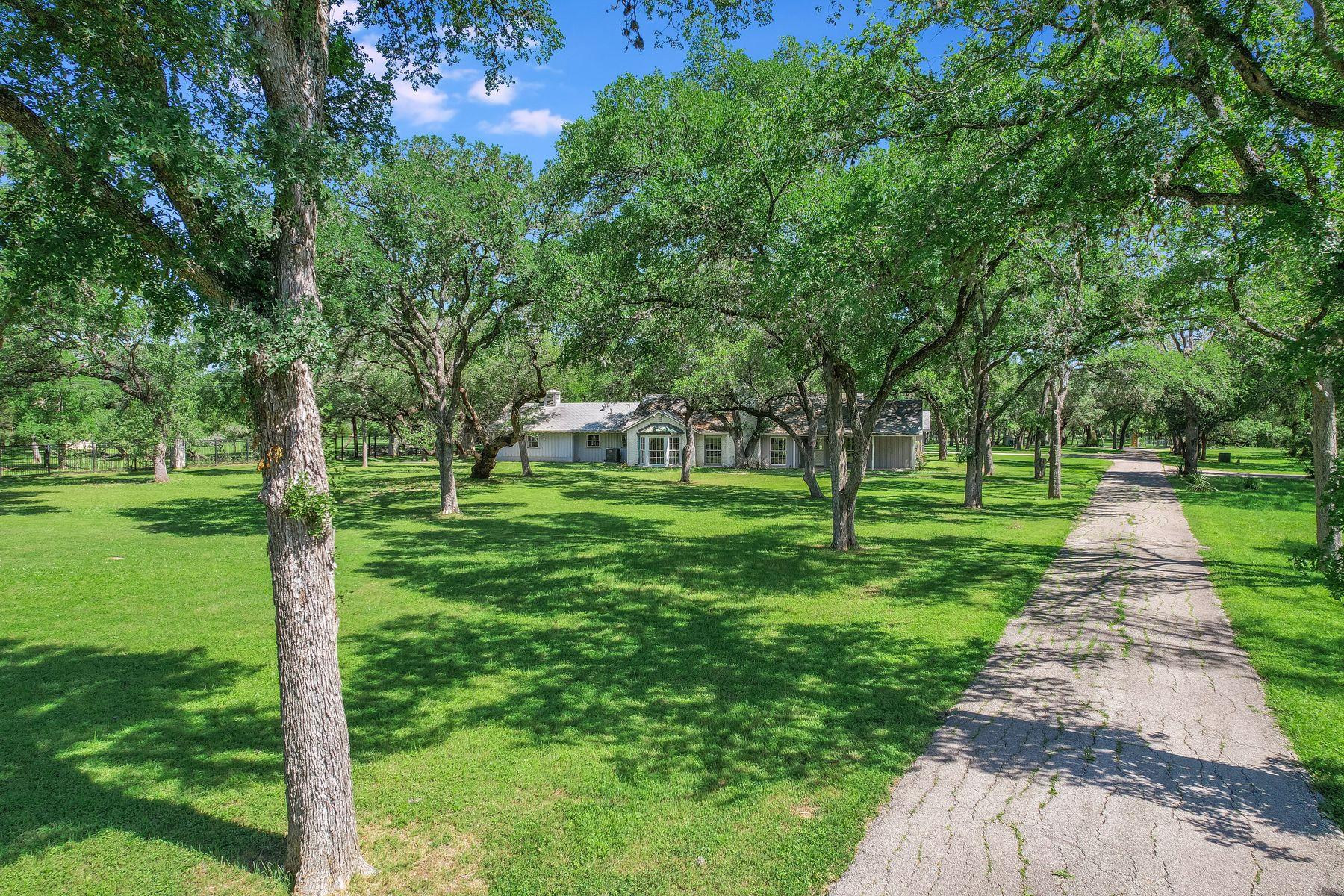 780 Oakdale Dr, Sunset Valley, TX 78745