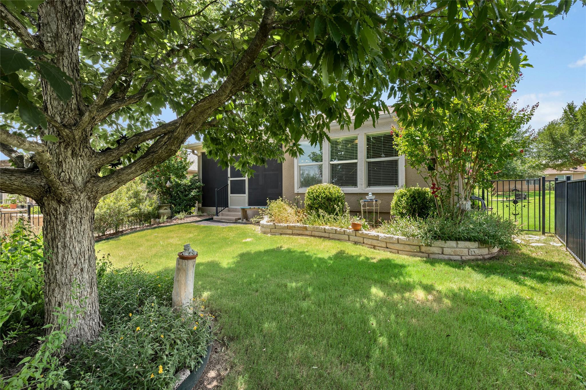 206 Sheldon Lake Dr, Georgetown, TX 78633