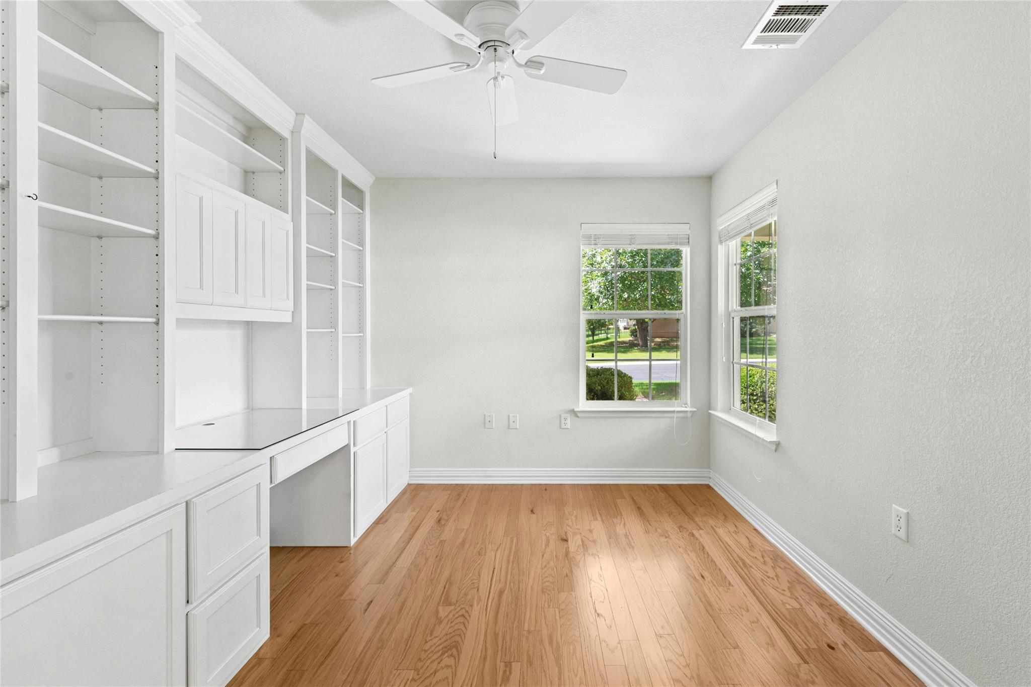 206 Sheldon Lake Dr, Georgetown, TX 78633