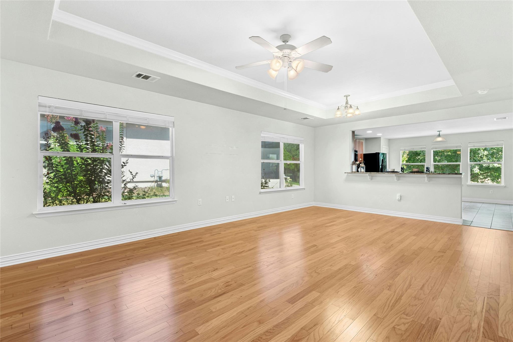 206 Sheldon Lake Dr, Georgetown, TX 78633
