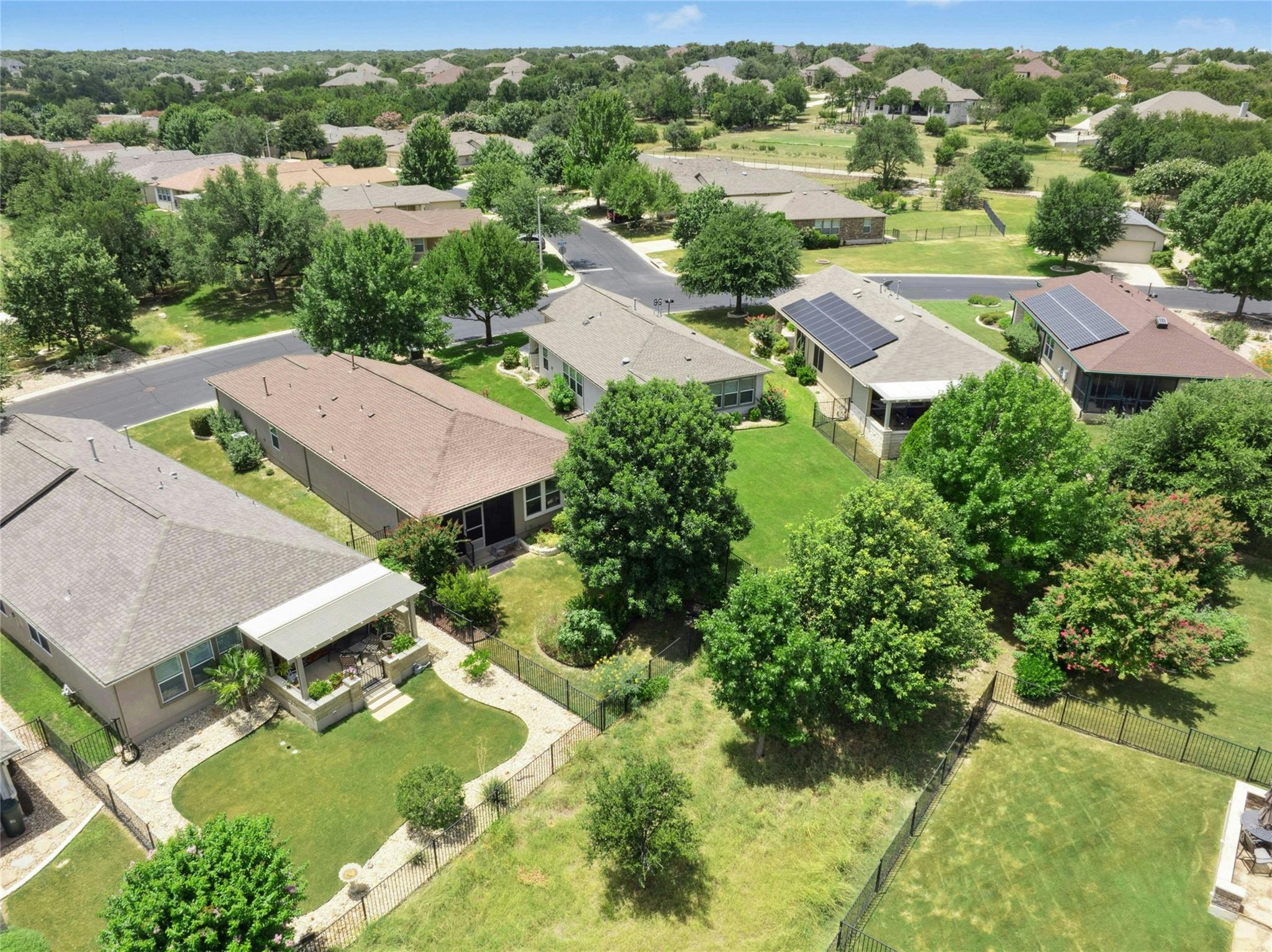 206 Sheldon Lake Dr, Georgetown, TX 78633