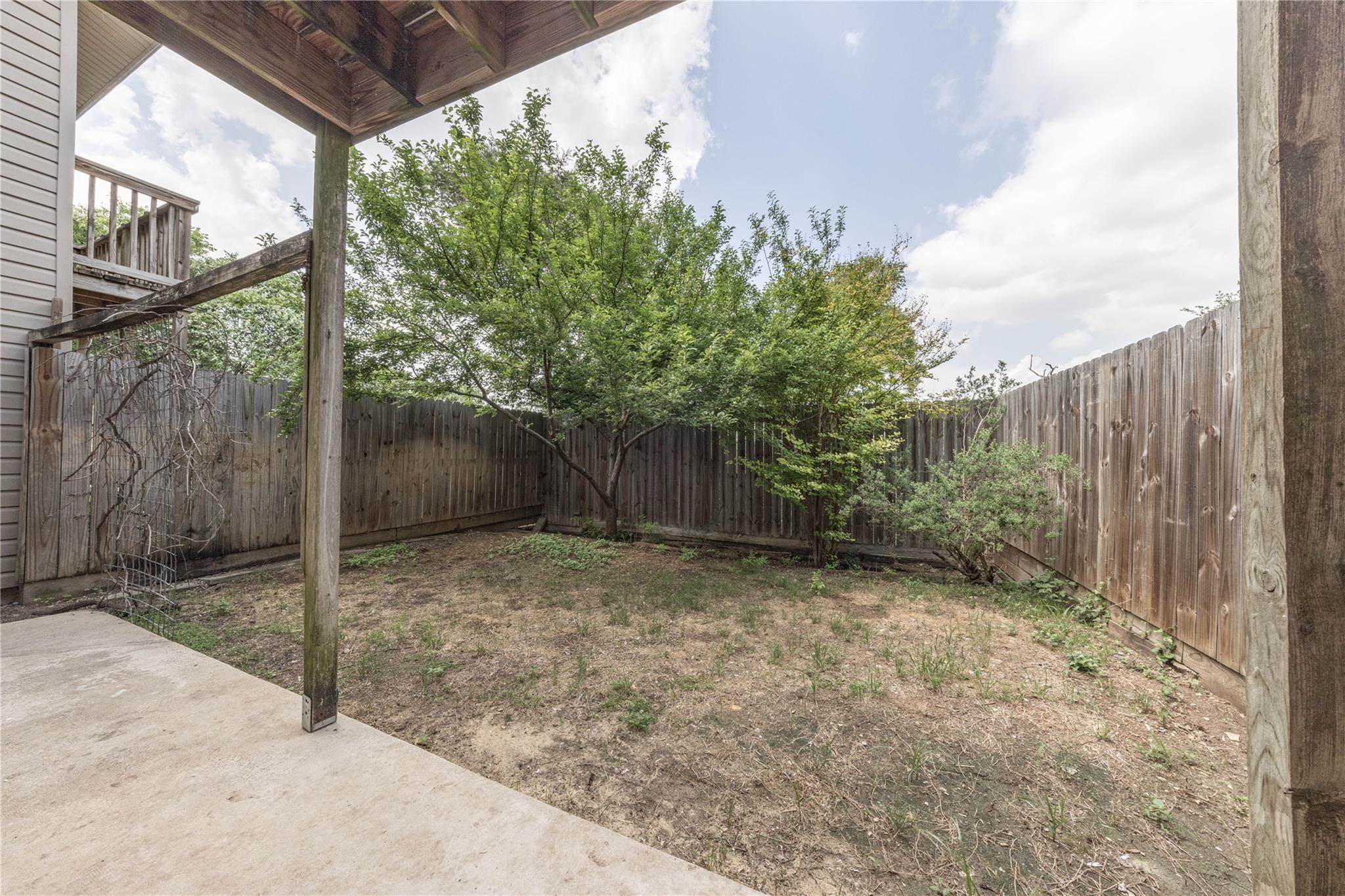 110 Shady Bluff Dr, Wimberley, TX 78676
