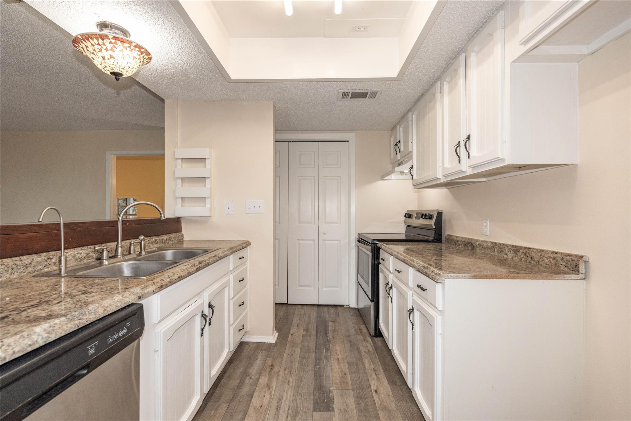 110 Shady Bluff Dr, Wimberley, TX 78676