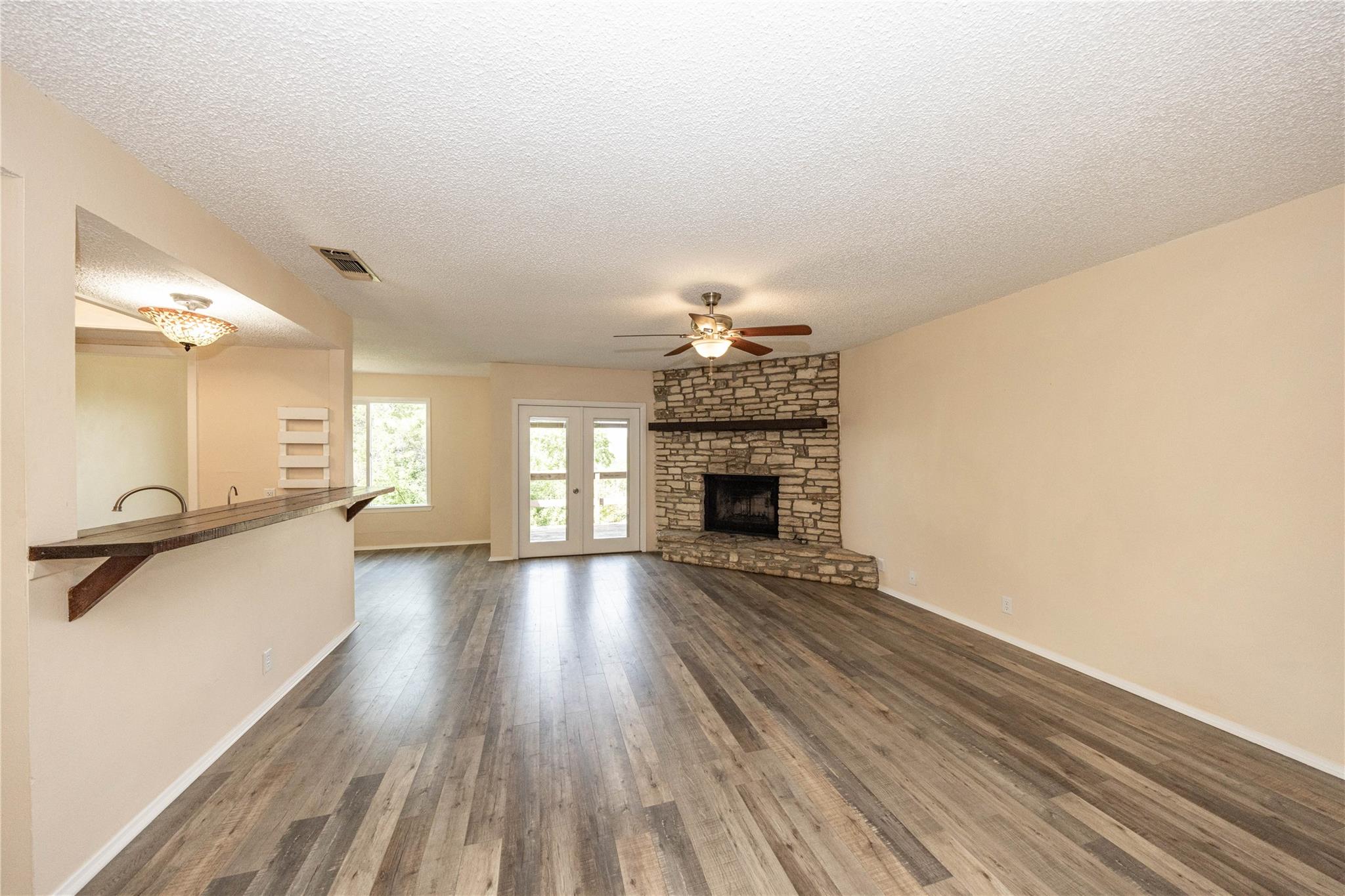 110 Shady Bluff Dr, Wimberley, TX 78676