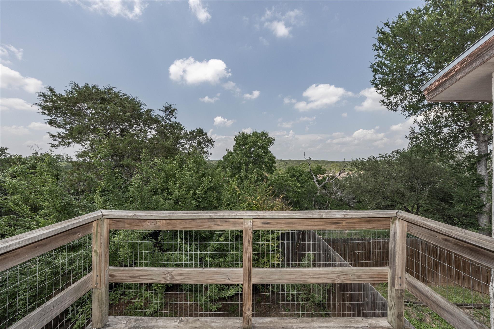 110 Shady Bluff Dr, Wimberley, TX 78676