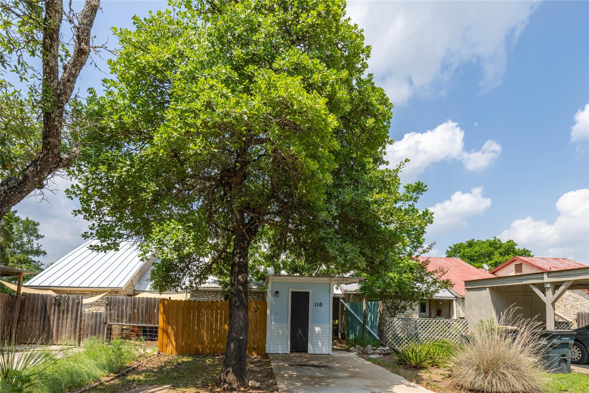 110 Shady Bluff Dr, Wimberley, TX 78676