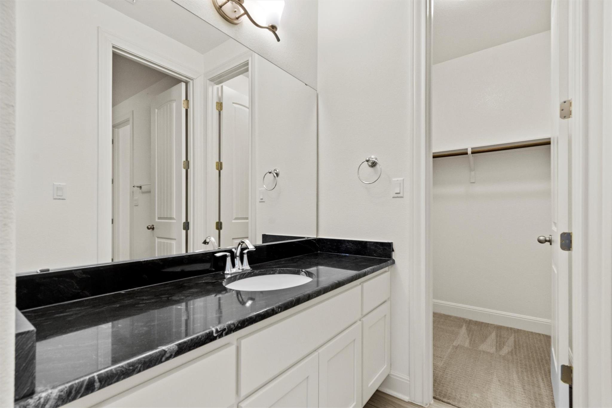 4705 Napoli Shore Dr, Leander, TX 78641