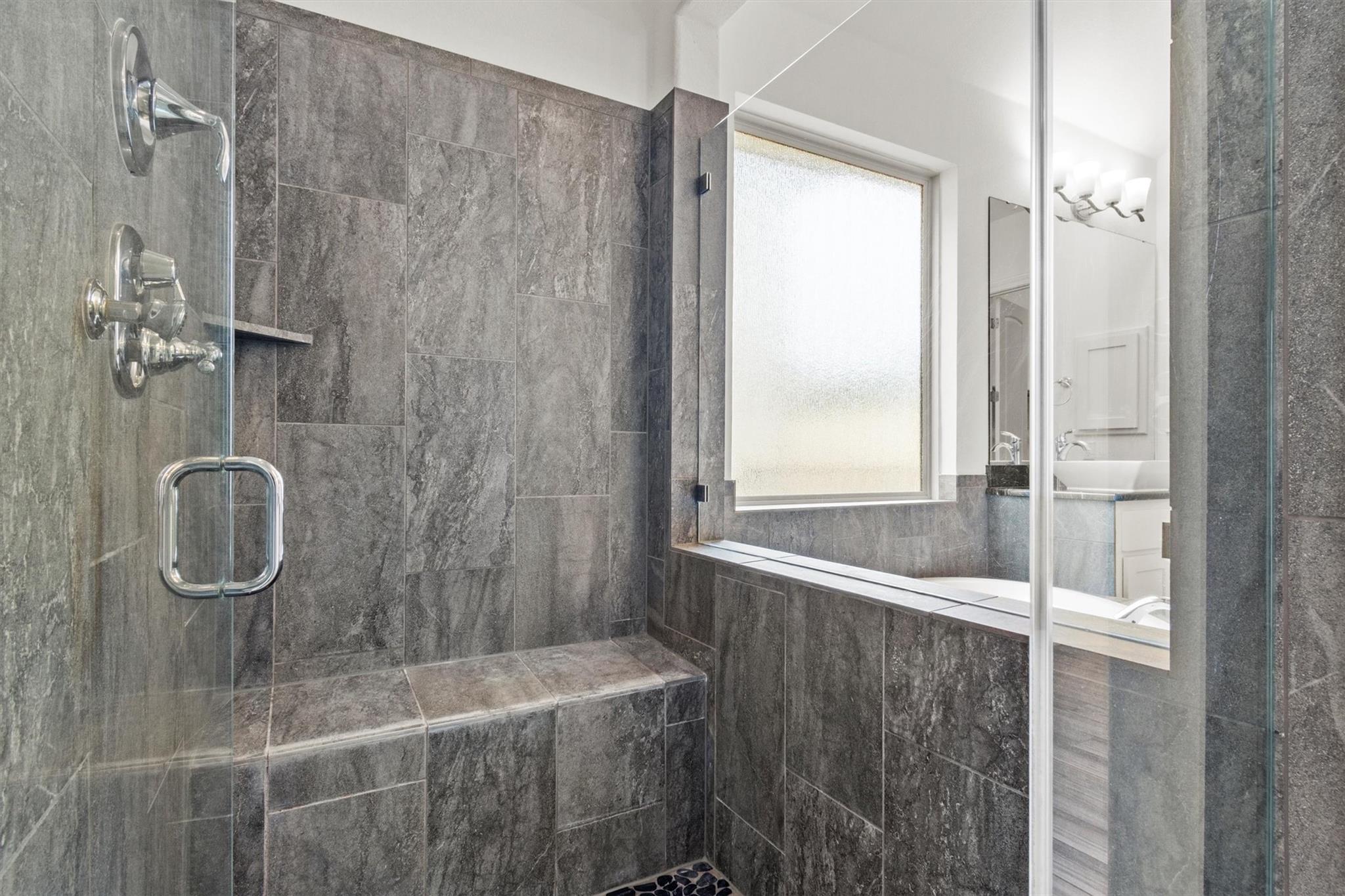 4705 Napoli Shore Dr, Leander, TX 78641