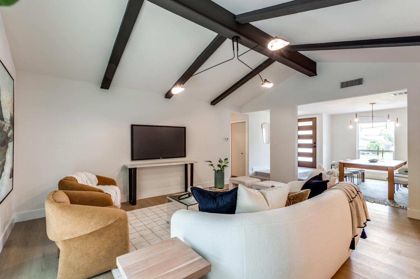 5711 Wellington Dr, Austin, TX 78723