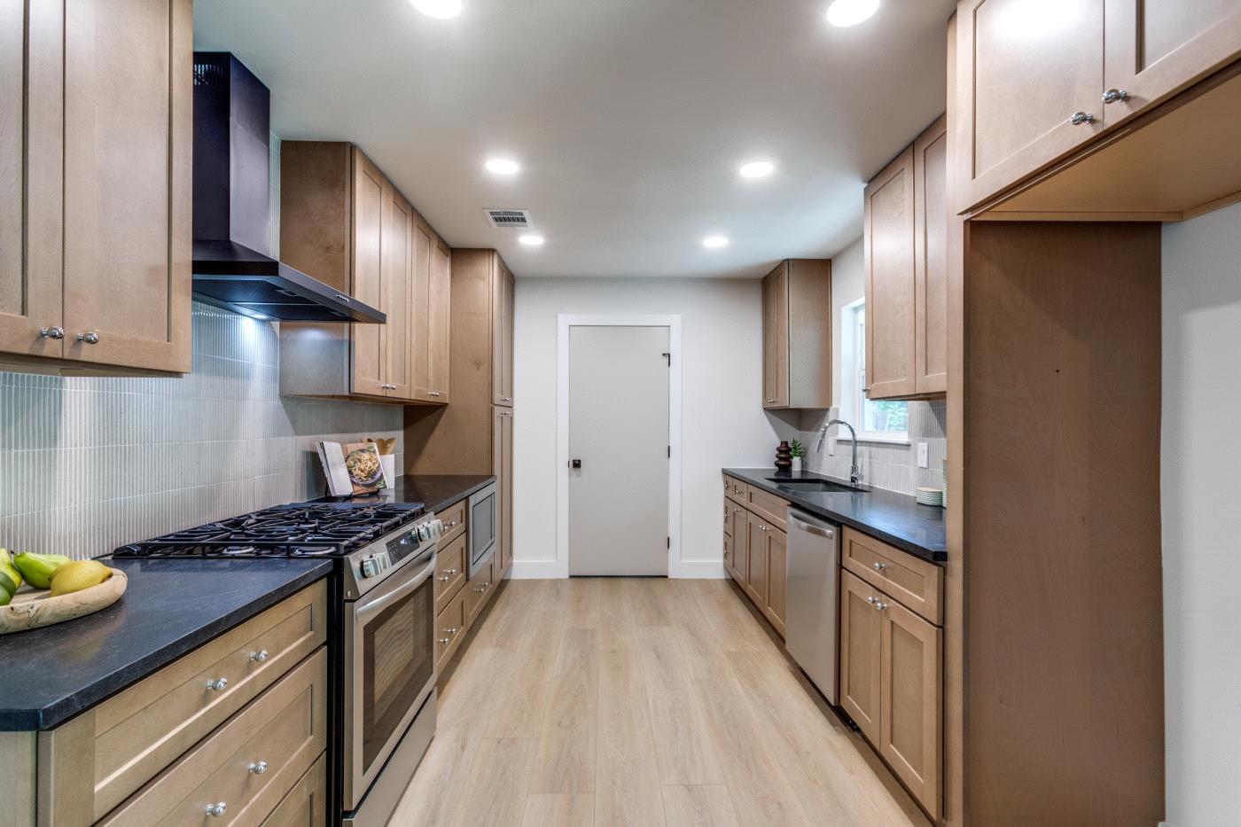 5711 Wellington Dr, Austin, TX 78723