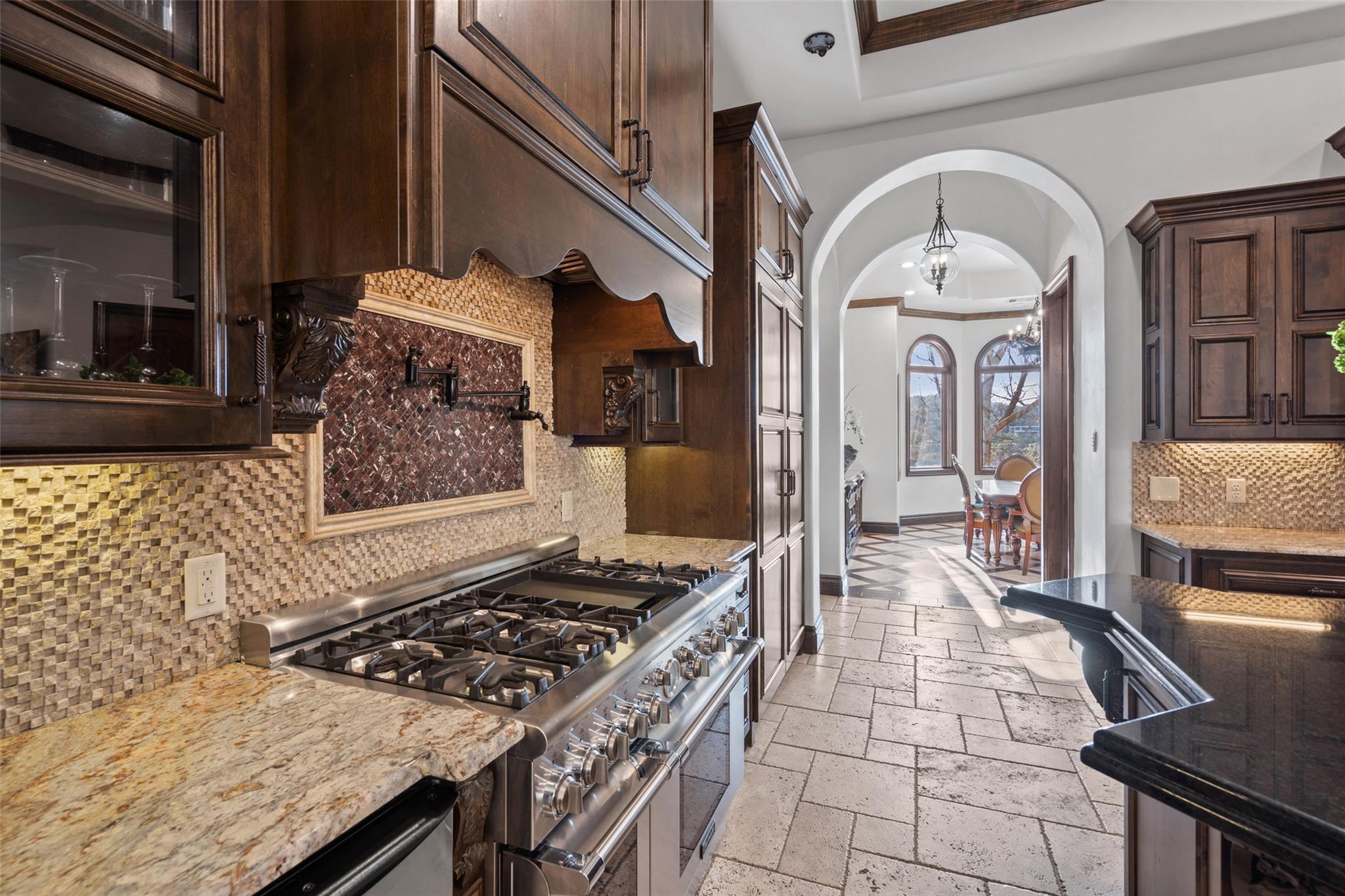604 Logans Ln, Austin, TX 78746