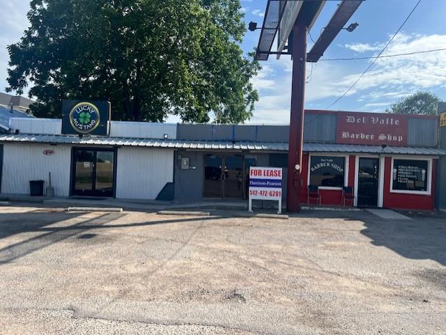 2765 E 71 Highway, Del Valle, TX 78617