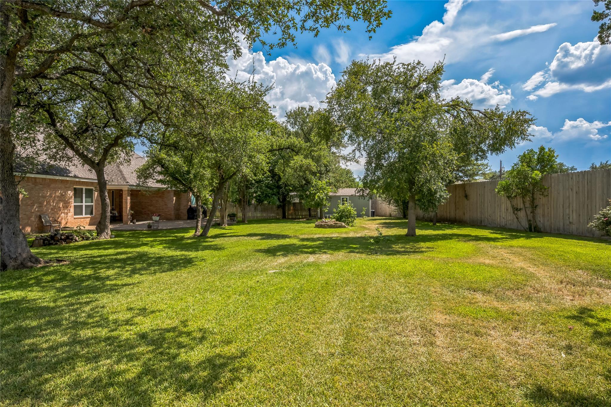 385 Green Park Dr, Belton, TX 76513