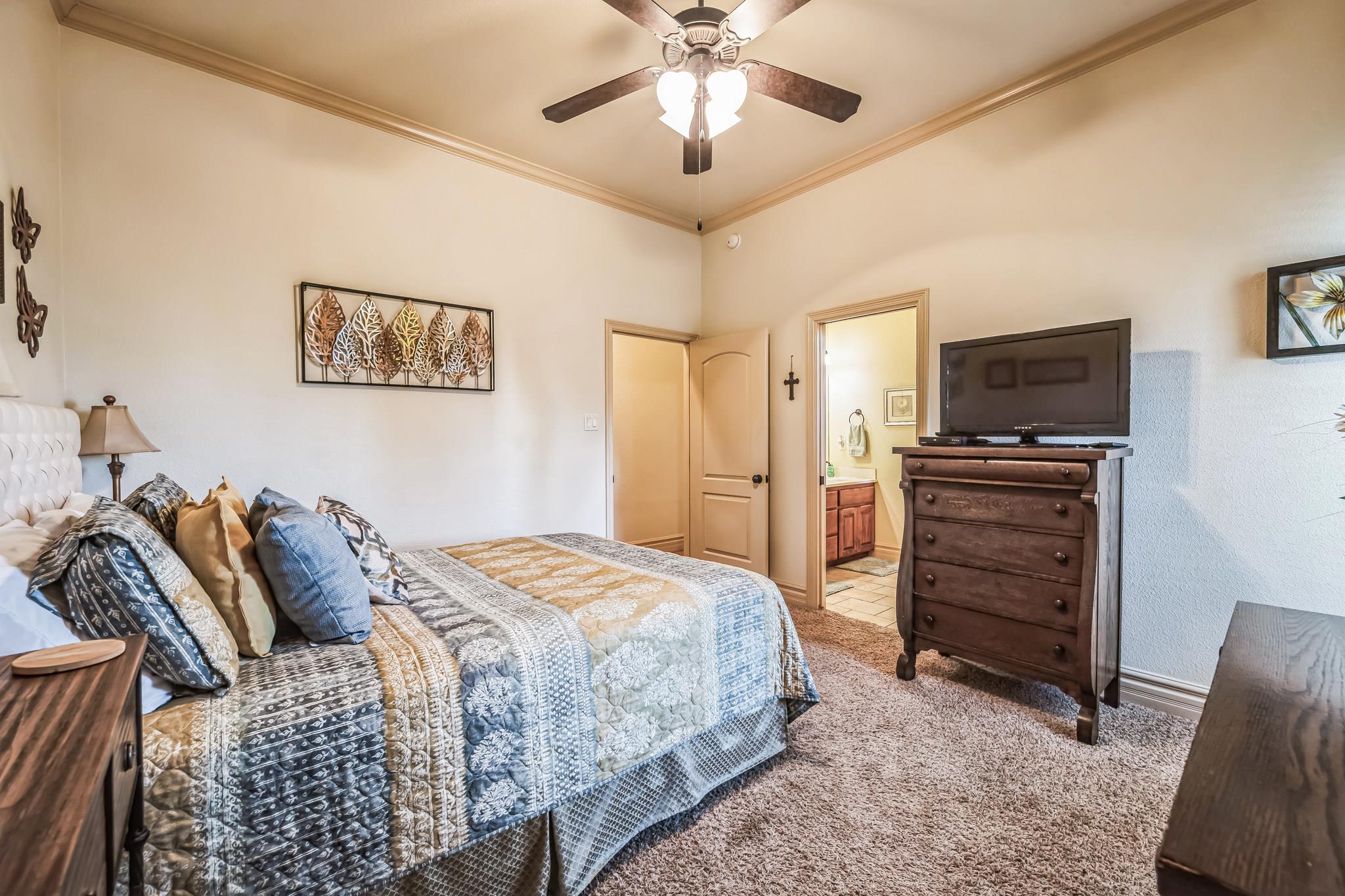 385 Green Park Dr, Belton, TX 76513