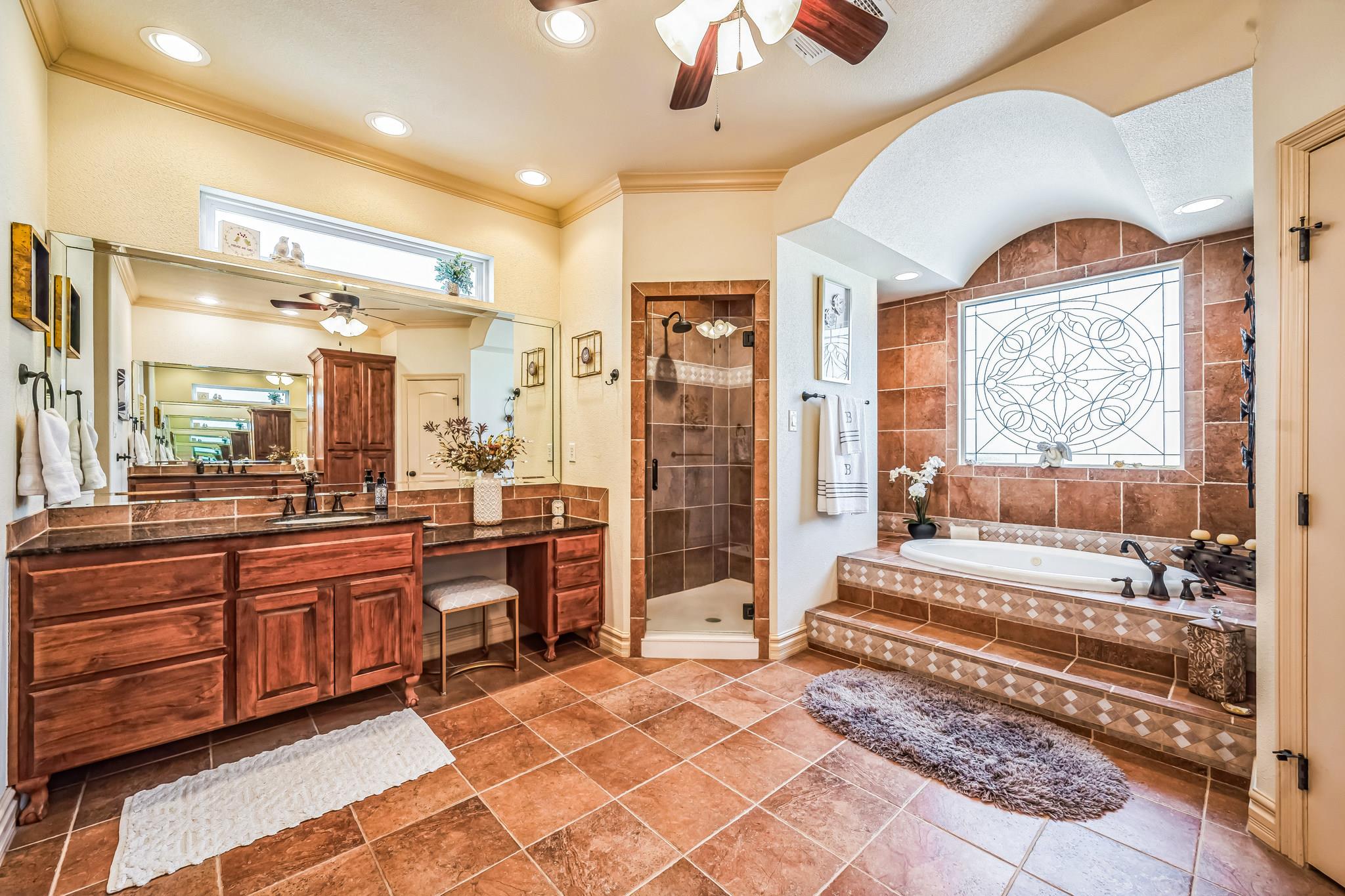 385 Green Park Dr, Belton, TX 76513