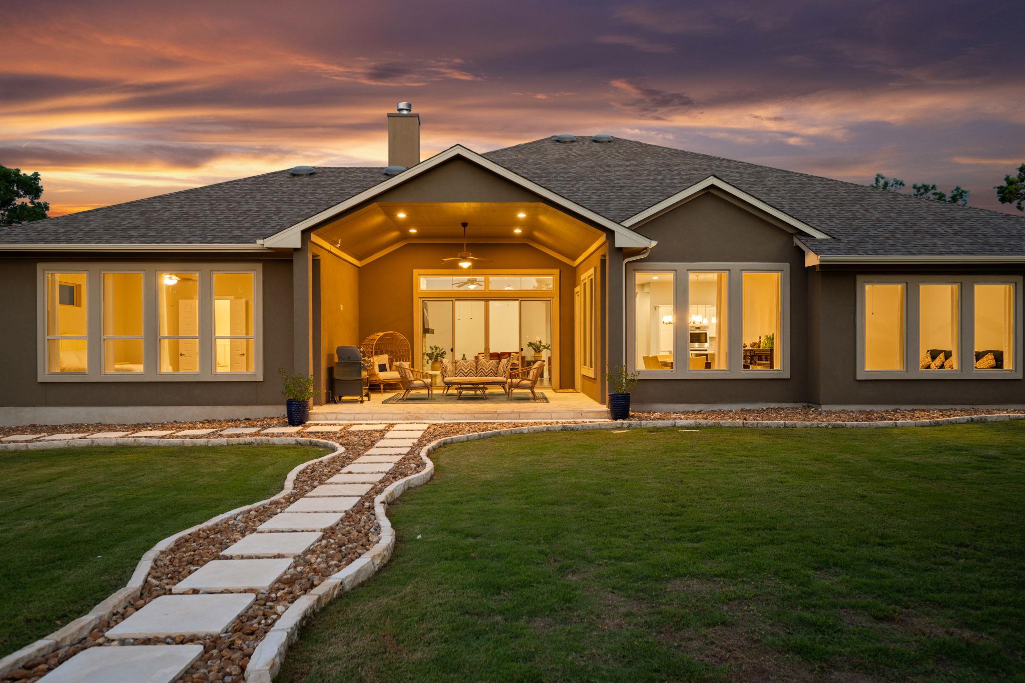 916 Dream Catcher Dr, Leander, TX 78641