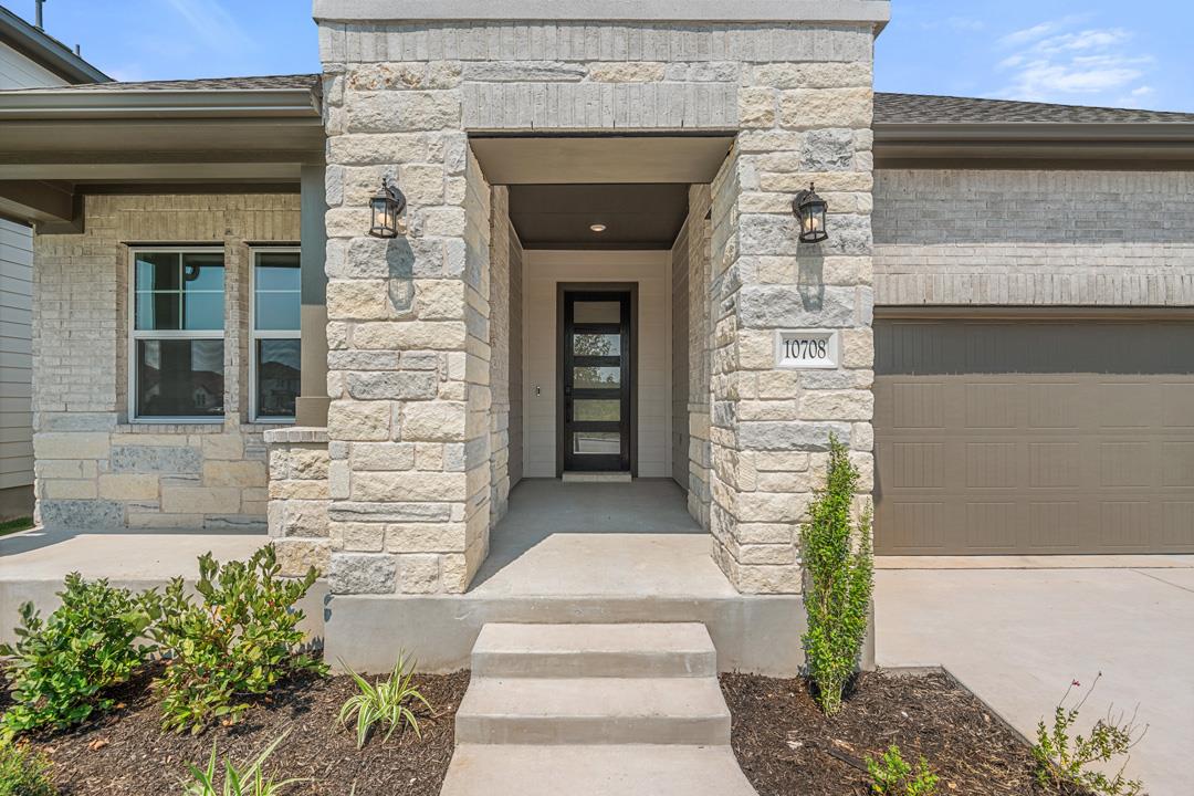 10708 Amistad Lane, Manor, TX 78653