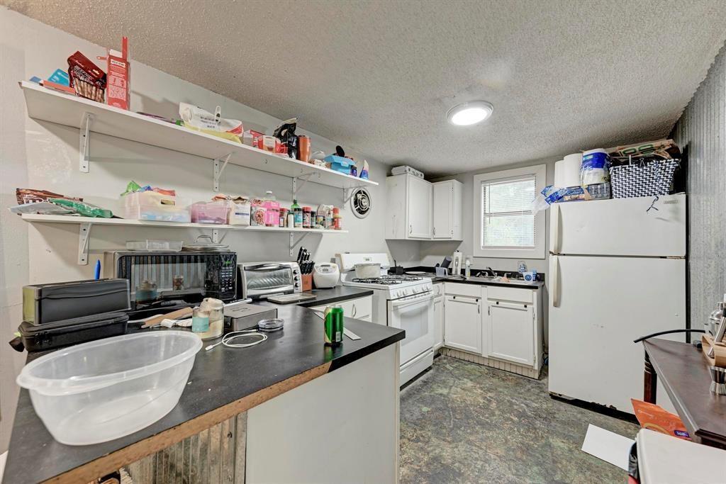 2834 Salado St, Austin, TX 78705