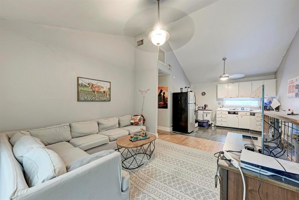 2834 Salado St, Austin, TX 78705