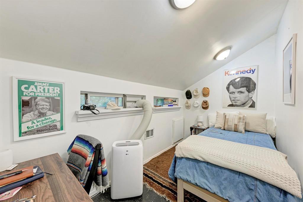 2834 Salado St, Austin, TX 78705