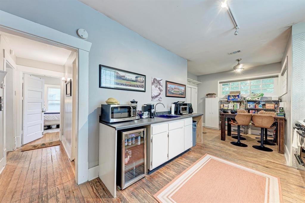 2834 Salado St, Austin, TX 78705