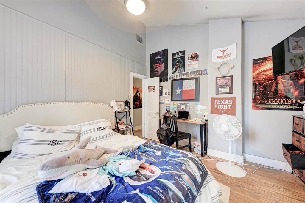 2834 Salado St, Austin, TX 78705